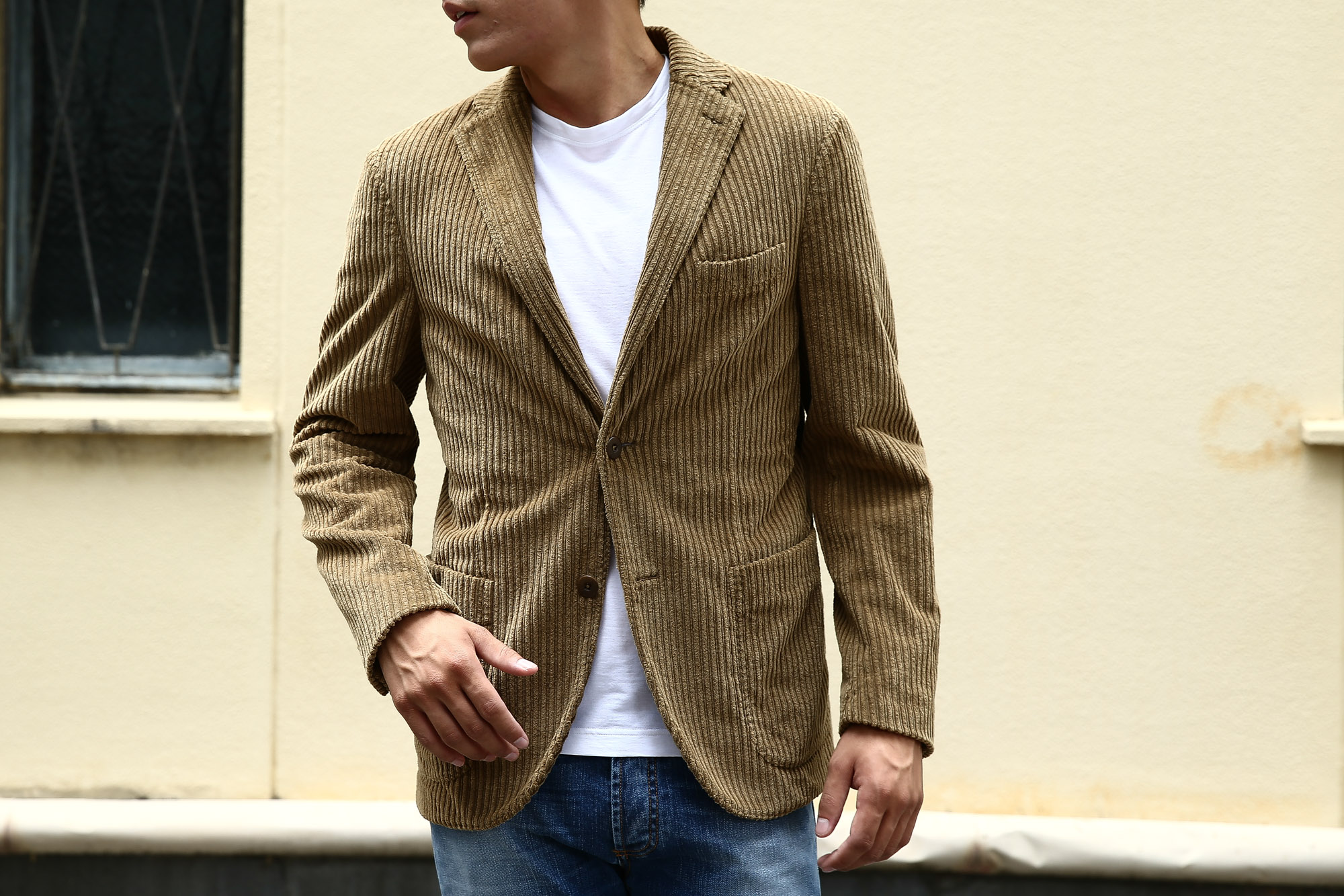 MONTEDORO (モンテドーロ) Corduroy 2B Jacket 2Bジャケット Wale Garment dyed Corduroy テーラード コーデュロイ ジャケット BEIGE (ベージュ・756) 2016 秋冬新作 のコーディネート画像。愛知　名古屋 Alto e Diritto アルト エ デリット