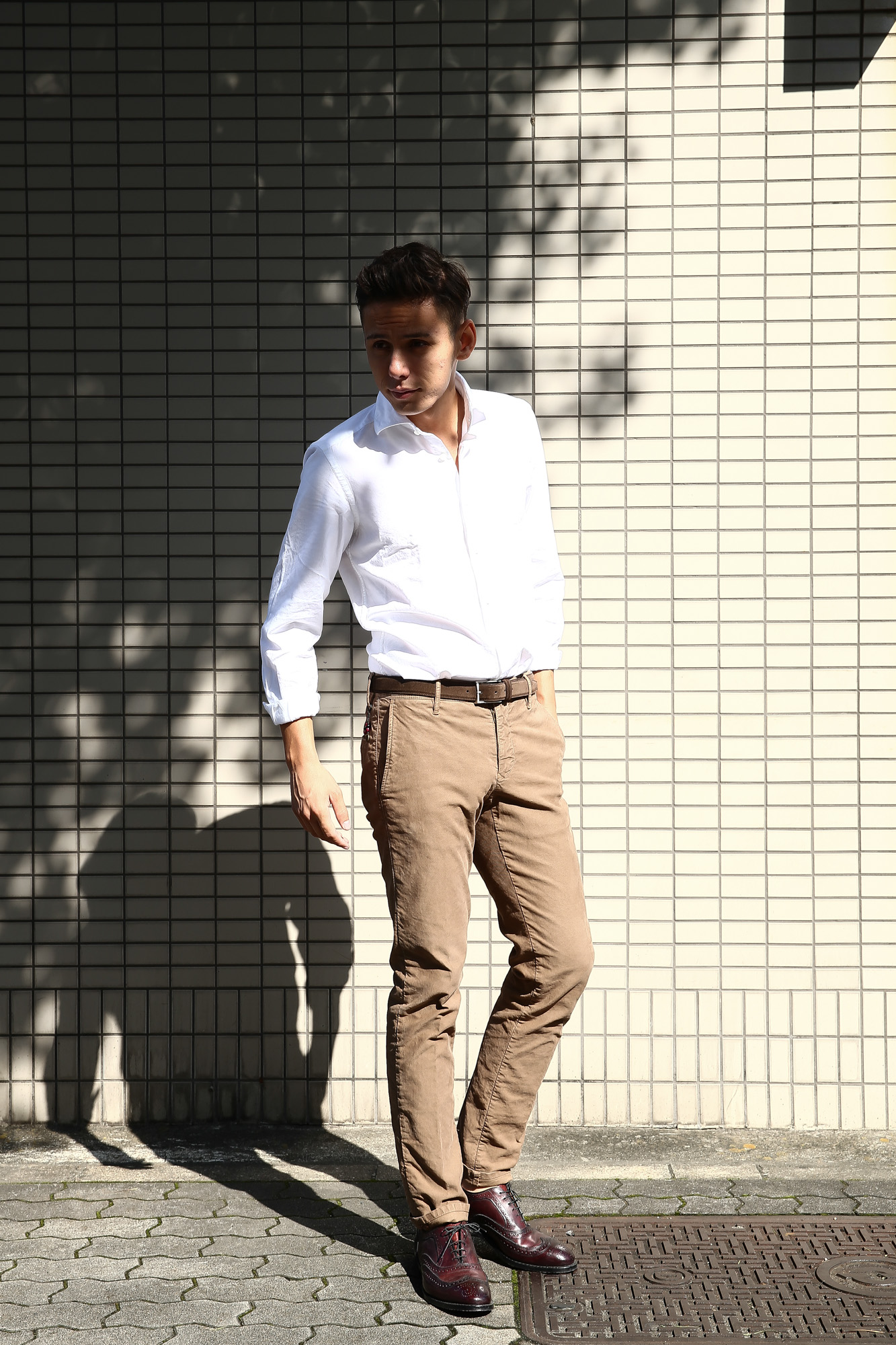 Glanshirt (グランシャツ) JWEEN G6971 OXFORD COTTON 100％ オックスフォードシャツ WHITE (ホワイト・001) MADE IN ITALY(イタリア製) 2016 秋冬新作 のコーディネート画像。 愛知 名古屋Alto e Diritto アルト エ デリット シャツ 白シャツ 36,37,38,39,40,41