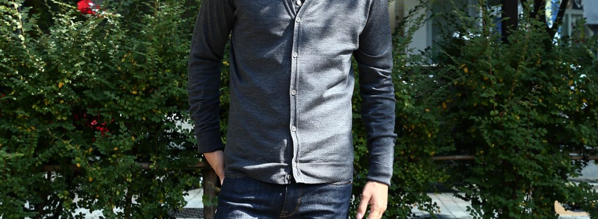 JOHN SMEDLEY (ジョンスメドレー) BRYN V-NECK CARDIGAN EASY FIT メリノウール100％ ハイゲージニット Vネックカーディガン CHARCOAL (チャコール) MADE IN GREAT BRITAIN(イギリス製) 2016 秋冬新作のイメージ