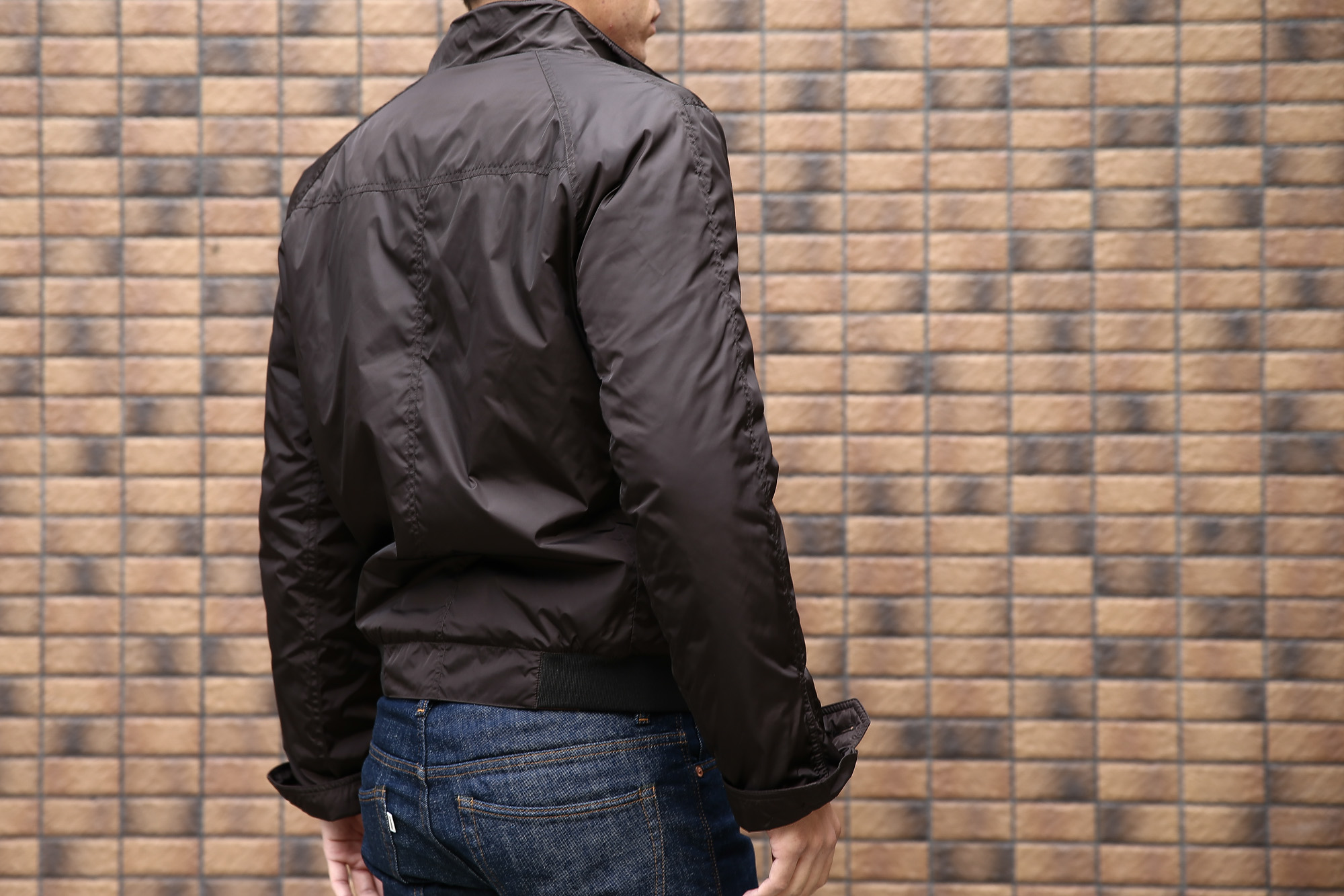 Sealup (シーラップ) Bomber Jacket (ボンバージャケット) 7578 9683 中綿入り ボマージャケット ナイロンジャケット BROWN (ブラウン・29) MADE IN ITALY(イタリア製)  2016 秋冬新作 のコーディネート画像。 愛知 名古屋 Alto e Diritto アルト エ デリット  セレクトショップ レザージャケット ブルゾン ブラウン 茶 シーラップ 名古屋 44,46,48,50,52