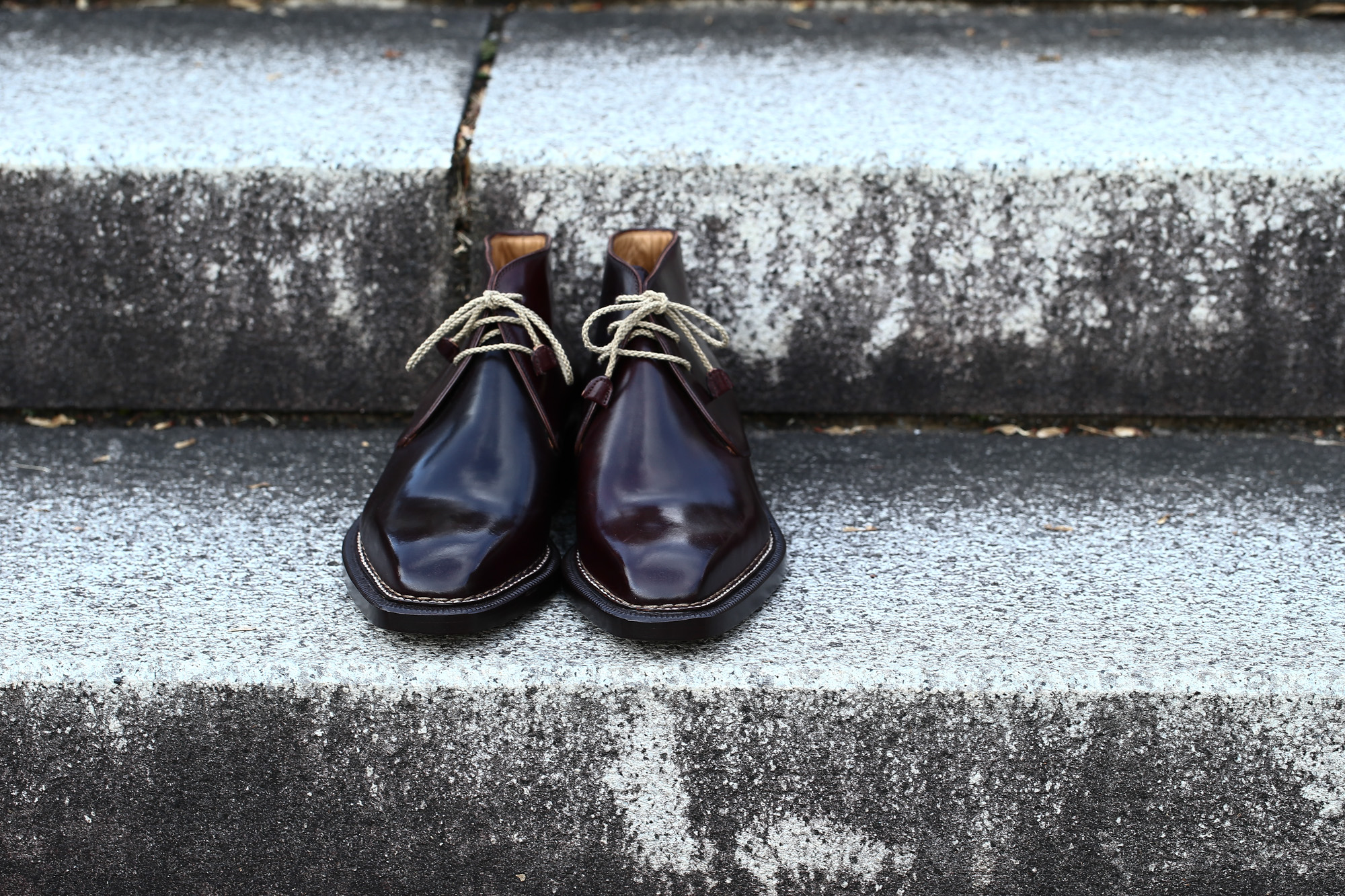 ENZO BONAFE (エンツォボナフェ) ART.3722 Chukka boots Horween Shell Cordovan Leather ホーウィン社 シェルコードバンレザー レザーブーツ コードバンブーツ チャッカブーツ No.8 (バーガンディー) made in Italy(イタリア製) 愛知 名古屋 Alto e Diritto アルト エ デリット ボナフェ コードバン ベネチアンクリーム JOHN LOBB ジョンロブ CHURCH’S チャーチ JOSEPH CHEANEY ジョセフチーニー CORTHAY コルテ ALFRED SARGENT アルフレッドサージェント CROCKETT&JONES クロケットジョーンズ F.LLI GIACOMETTI フラテッリジャコメッティ ENZO BONAFE エンツォボナフェ BETTANIN&VENTURI ベッタニンヴェントゥーリ JALAN SRIWIJAYA ジャランスリウァヤ J.W.WESTON ジェイエムウエストン SANTONI サントーニ SERGIO ROSSI セルジオロッシ CARMINA カルミナ