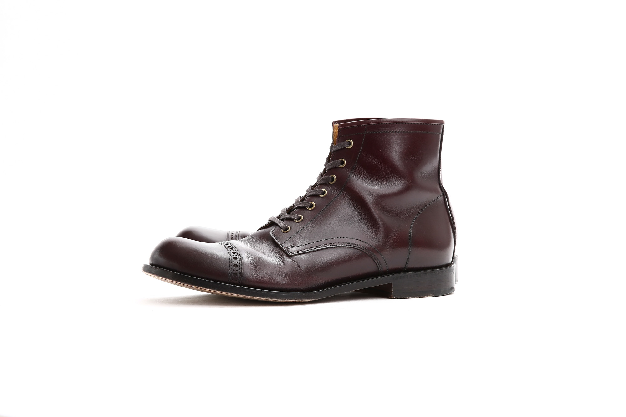 Cuervo (クエルボ) Romeo ロメオ Annonay Vocalou Calf アノネイ社 ボカルーカーフ Goodyear Welt Process グッドイヤーウェルト製法 Leather Sole レザーソール セミドレスブーツ レザーブーツ ドレスシューズ BURGUNDY (バーガンディー・WN) MADE IN JAPAN(日本製) 【1Week 着用 Staff 私物】Alto e Diritto アルト エ デリット 愛知 名古屋  ドレスシューズ レースアップシューズ 1週間着用