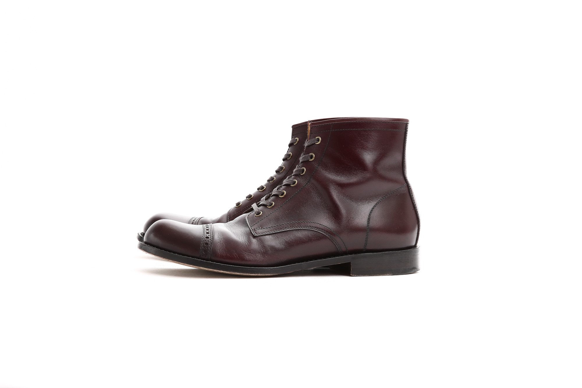 Cuervo (クエルボ) Romeo ロメオ Annonay Vocalou Calf アノネイ社 ボカルーカーフ Goodyear Welt Process グッドイヤーウェルト製法 Leather Sole レザーソール セミドレスブーツ レザーブーツ ドレスシューズ BURGUNDY (バーガンディー・WN) MADE IN JAPAN(日本製) 【1Week 着用 Staff 私物】Alto e Diritto アルト エ デリット 愛知 名古屋  ドレスシューズ レースアップシューズ 1週間着用