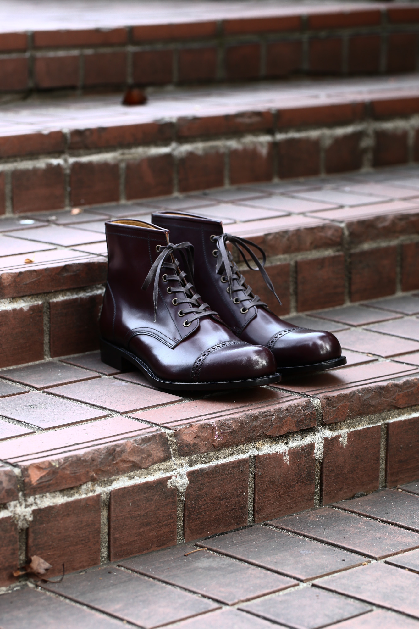 Cuervo (クエルボ) Romeo ロメオ Annonay Vocalou Calf アノネイ社 ボカルーカーフ Leather Sole レザーソール Goodyear Welt Process グッドイヤーウェルト製法 セミドレスブーツ レザーブーツ ドレスシューズ BURGUNDY (バーガンディー・WN) MADE IN JAPAN(日本製) 2017 春夏新作 Alto e Diritto アルト エ デリット 愛知 名古屋  ドレスシューズ レースアップシューズ