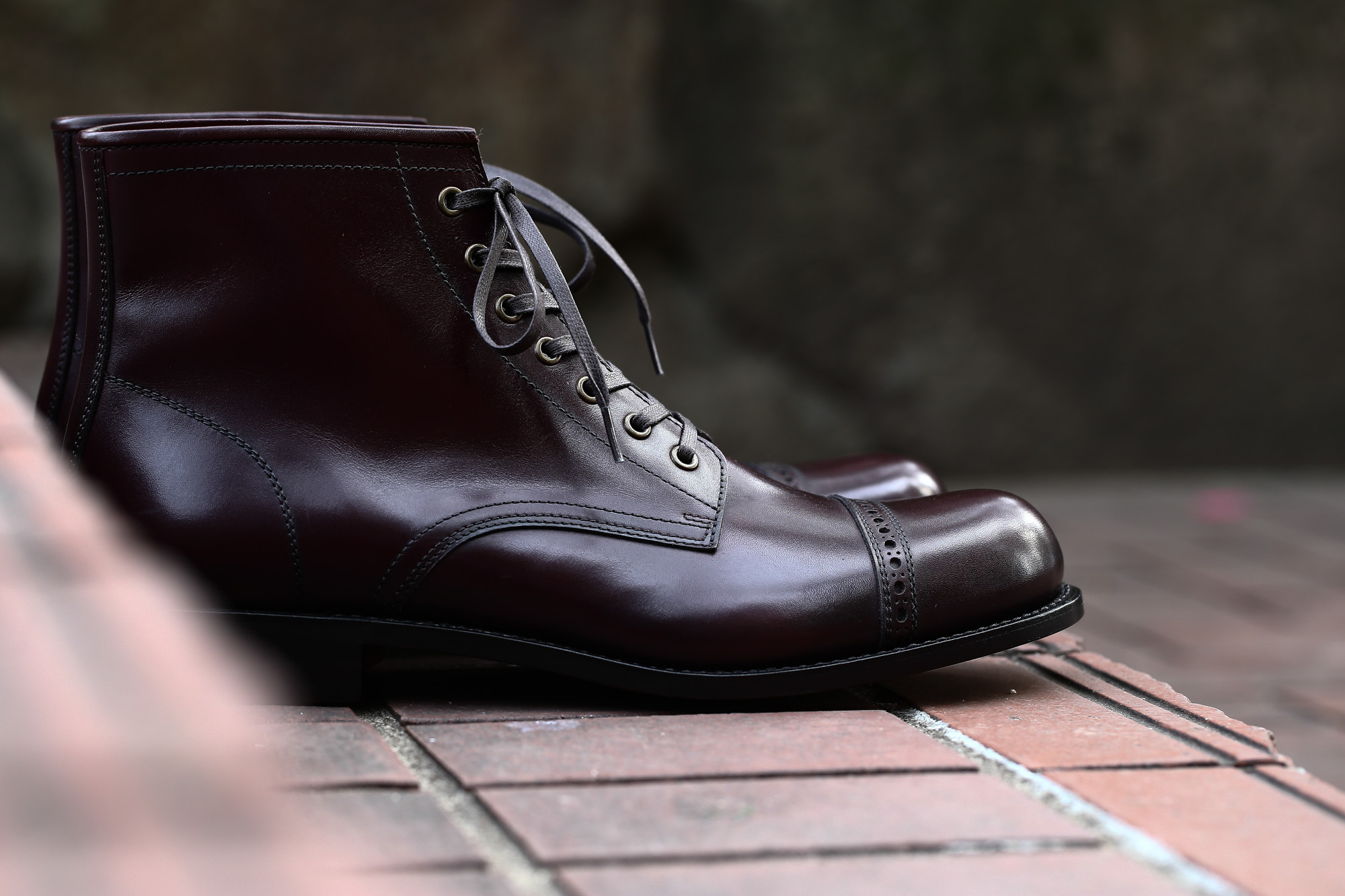 Cuervo (クエルボ) Romeo ロメオ Annonay Vocalou Calf アノネイ社 ボカルーカーフ Leather Sole レザーソール Goodyear Welt Process グッドイヤーウェルト製法 セミドレスブーツ レザーブーツ ドレスシューズ BURGUNDY (バーガンディー・WN) MADE IN JAPAN(日本製) 2017 春夏新作 Alto e Diritto アルト エ デリット 愛知 名古屋  ドレスシューズ レースアップシューズ