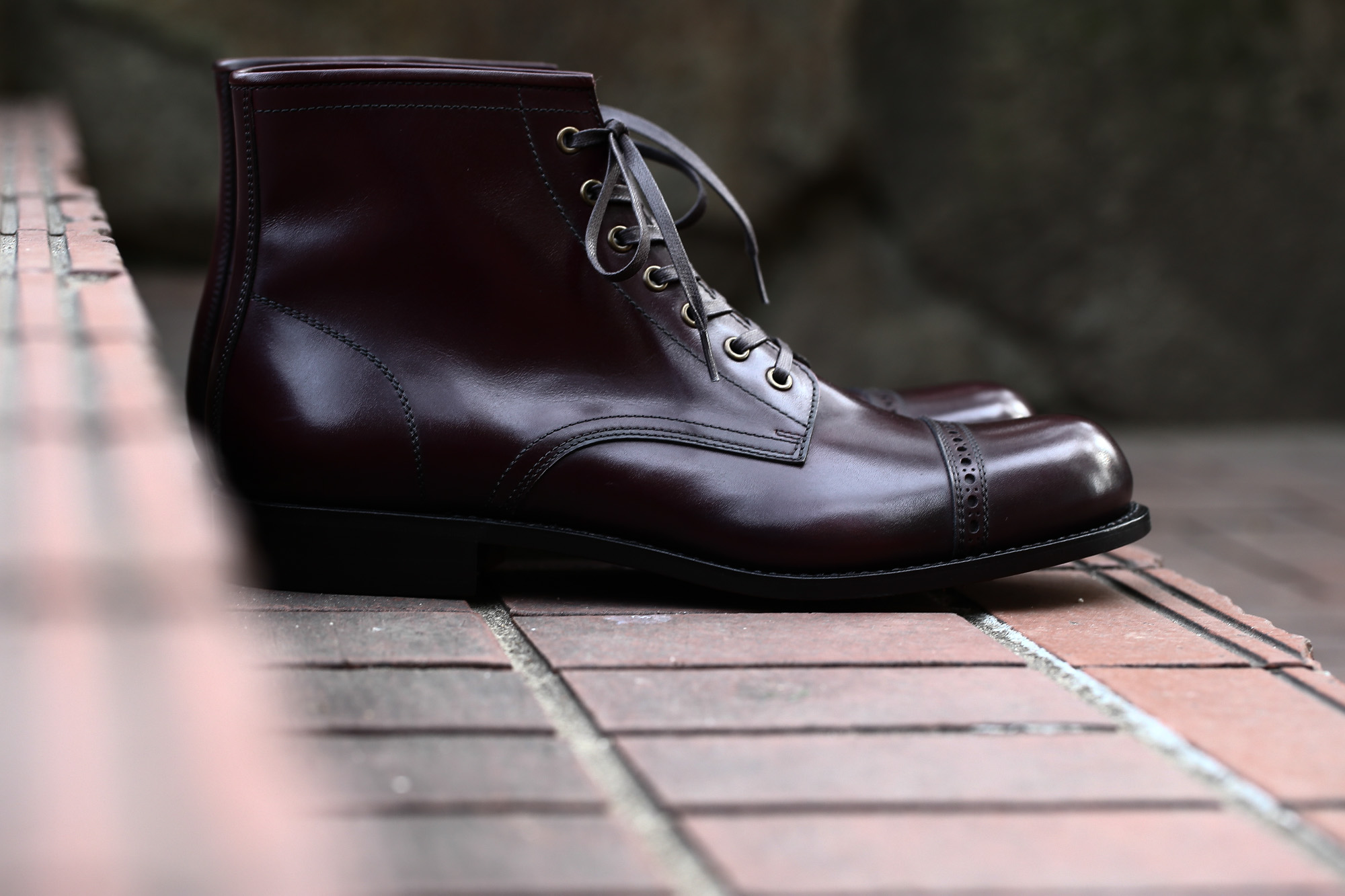 Cuervo (クエルボ) Romeo ロメオ Annonay Vocalou Calf アノネイ社 ボカルーカーフ Leather Sole レザーソール Goodyear Welt Process グッドイヤーウェルト製法 セミドレスブーツ レザーブーツ ドレスシューズ BURGUNDY (バーガンディー・WN) MADE IN JAPAN(日本製) 2017 春夏新作 Alto e Diritto アルト エ デリット 愛知 名古屋  ドレスシューズ レースアップシューズ