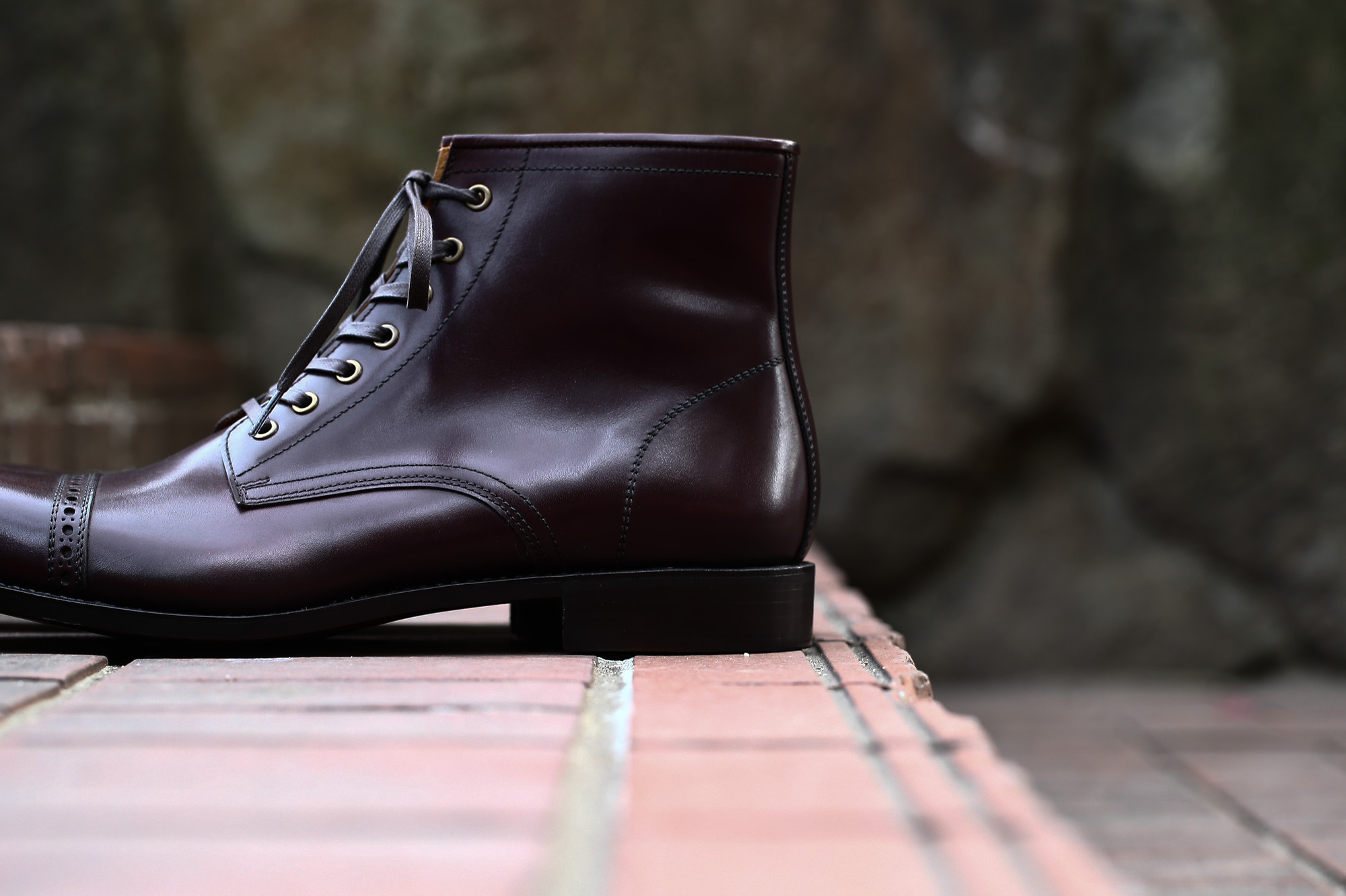 Cuervo (クエルボ) Romeo ロメオ Annonay Vocalou Calf アノネイ社 ボカルーカーフ Leather Sole レザーソール Goodyear Welt Process グッドイヤーウェルト製法 セミドレスブーツ レザーブーツ ドレスシューズ BURGUNDY (バーガンディー・WN) MADE IN JAPAN(日本製) 2017 春夏新作 Alto e Diritto アルト エ デリット 愛知 名古屋  ドレスシューズ レースアップシューズ