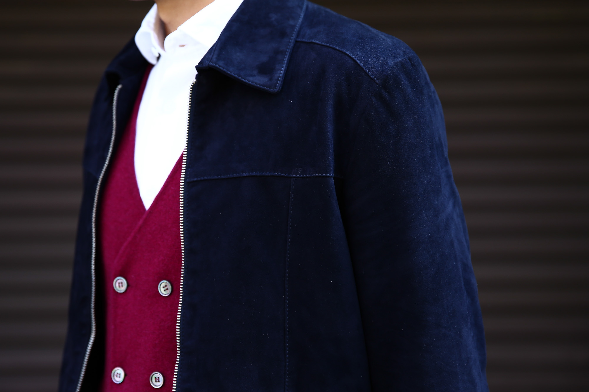 Radice  ラディーチェ 1008 Suede Leather Jacket スエードレザー Suede Lamb Nappa スエードラムナッパレザー SLIM FIT スリムフィット シングルレザージャケット NAVY (ネイビー) MADE IN ITALY(イタリア製) のコーディネートスタイル。愛知 名古屋 Alto e Diritto アルト エ デリット ラディーチェ レザージャケット 42,44,46,48,50,52,54