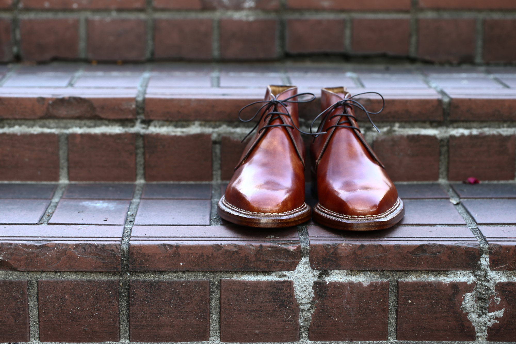 ENZO BONAFE (エンツォボナフェ) ART.3722 Chukka boots チャッカブーツ Bonaudo Museum Calf Leather ボナウド社 ミュージアムカーフレザー ノルベジェーゼ製法 レザーソール チャッカブーツ NEW GOLD (ニューゴールド) made in Italy(イタリア製) 2017 春夏新作 愛知 名古屋 Alto e Diritto アルト エ デリット エンツォボナフェ ボナフェ ベネチアンクリーム JOHN LOBB ジョンロブ CHURCH’S チャーチ JOSEPH CHEANEY ジョセフチーニー CORTHAY コルテ ALFRED SARGENT アルフレッドサージェント CROCKETT&JONES クロケットジョーンズ F.LLI GIACOMETTI フラテッリジャコメッティ ENZO BONAFE エンツォボナフェ BETTANIN&VENTURI ベッタニンヴェントゥーリ JALAN SRIWIJAYA ジャランスリウァヤ J.W.WESTON ジェイエムウエストン SANTONI サントーニ SERGIO ROSSI セルジオロッシ CARMINA カルミナ