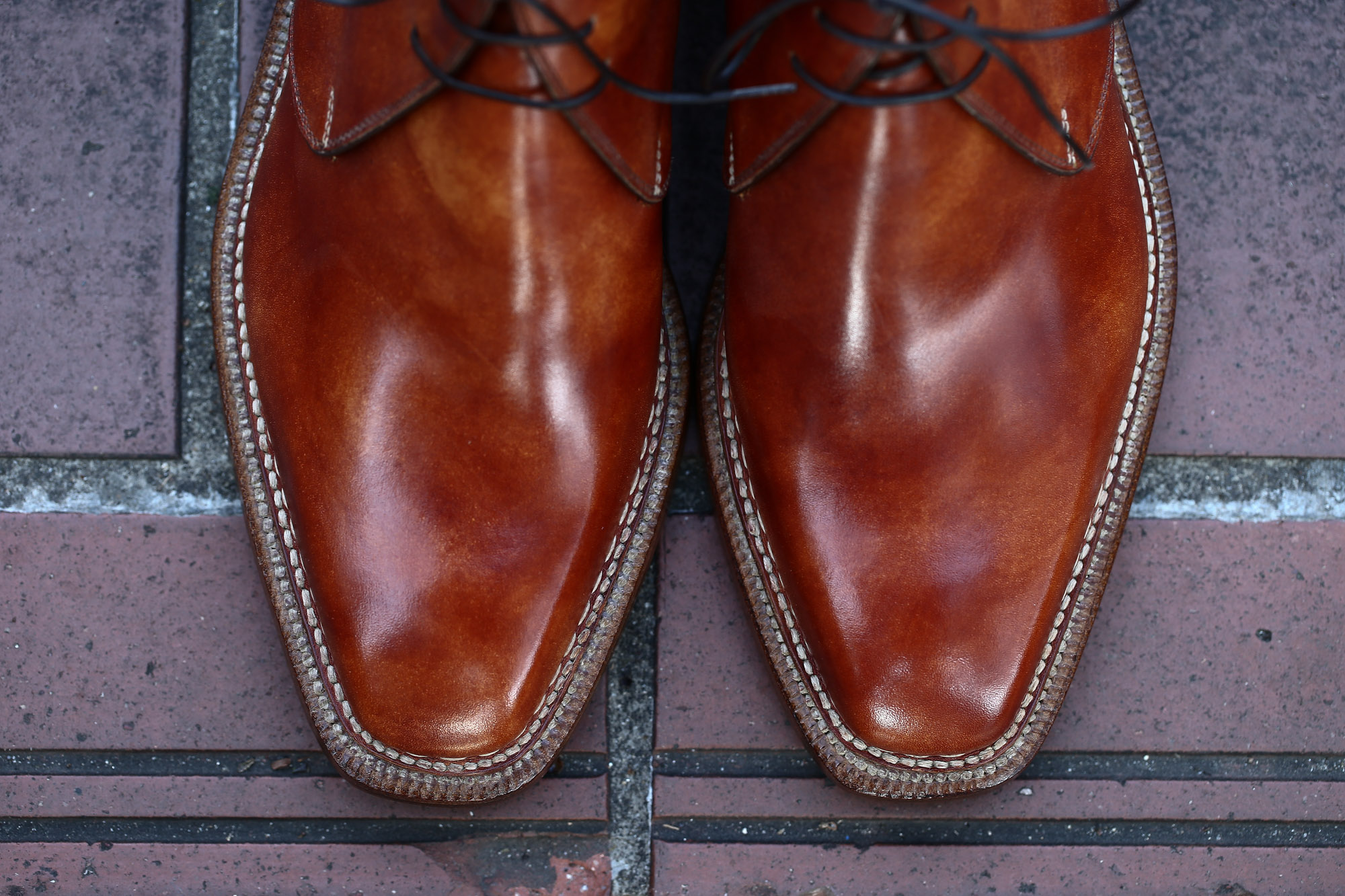 ENZO BONAFE (エンツォボナフェ) ART.3722 Chukka boots チャッカブーツ Bonaudo Museum Calf Leather ボナウド社 ミュージアムカーフレザー ノルベジェーゼ製法 レザーソール チャッカブーツ NEW GOLD (ニューゴールド) made in Italy(イタリア製) 2017 春夏新作 愛知 名古屋 Alto e Diritto アルト エ デリット エンツォボナフェ ボナフェ ベネチアンクリーム JOHN LOBB ジョンロブ CHURCH’S チャーチ JOSEPH CHEANEY ジョセフチーニー CORTHAY コルテ ALFRED SARGENT アルフレッドサージェント CROCKETT&JONES クロケットジョーンズ F.LLI GIACOMETTI フラテッリジャコメッティ ENZO BONAFE エンツォボナフェ BETTANIN&VENTURI ベッタニンヴェントゥーリ JALAN SRIWIJAYA ジャランスリウァヤ J.W.WESTON ジェイエムウエストン SANTONI サントーニ SERGIO ROSSI セルジオロッシ CARMINA カルミナ