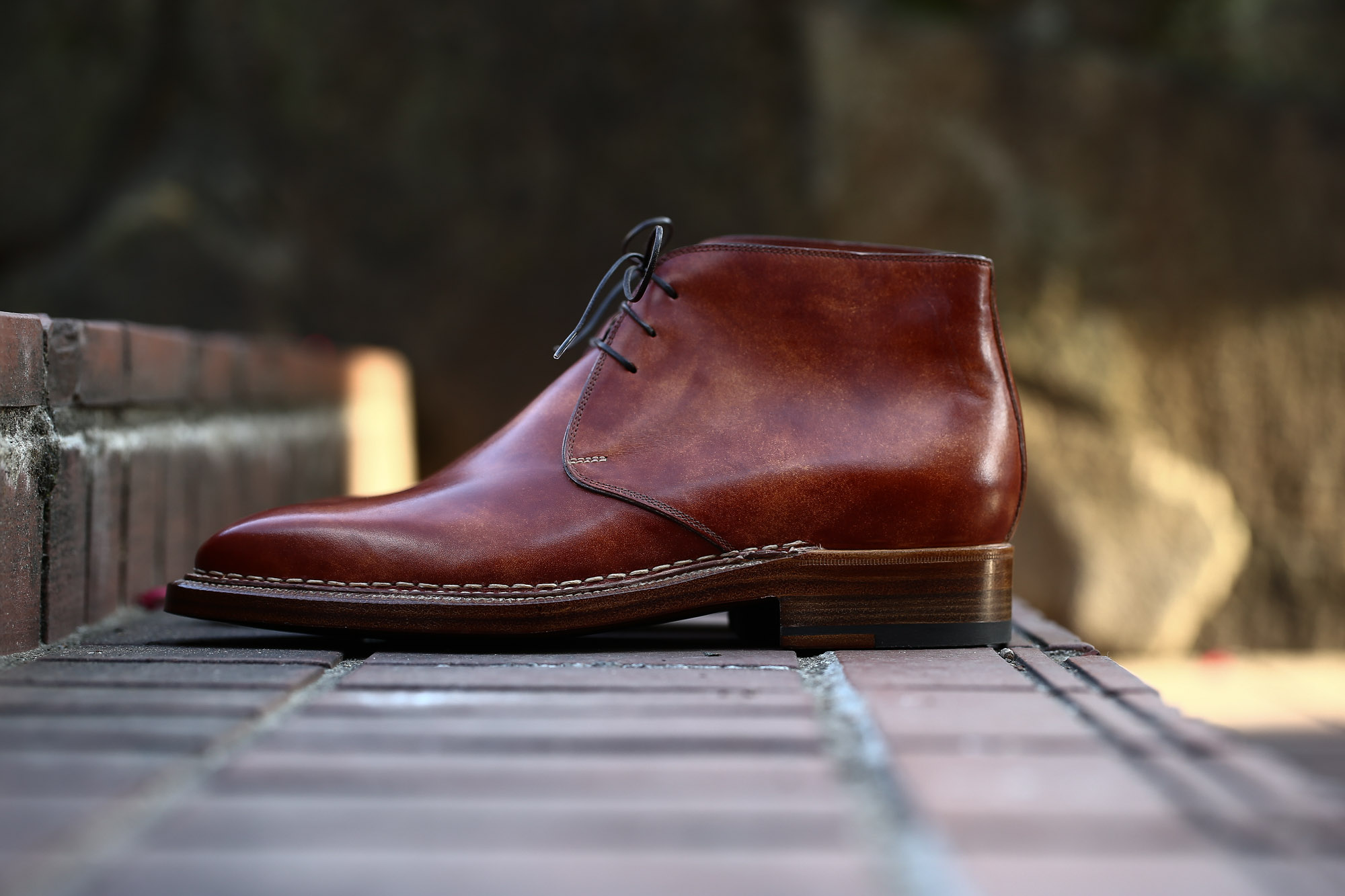 ENZO BONAFE (エンツォボナフェ) ART.3722 Chukka boots チャッカブーツ Bonaudo Museum Calf Leather ボナウド社 ミュージアムカーフレザー ノルベジェーゼ製法 レザーソール チャッカブーツ NEW GOLD (ニューゴールド) made in Italy(イタリア製) 2017 春夏新作 愛知 名古屋 Alto e Diritto アルト エ デリット エンツォボナフェ ボナフェ ベネチアンクリーム JOHN LOBB ジョンロブ CHURCH’S チャーチ JOSEPH CHEANEY ジョセフチーニー CORTHAY コルテ ALFRED SARGENT アルフレッドサージェント CROCKETT&JONES クロケットジョーンズ F.LLI GIACOMETTI フラテッリジャコメッティ ENZO BONAFE エンツォボナフェ BETTANIN&VENTURI ベッタニンヴェントゥーリ JALAN SRIWIJAYA ジャランスリウァヤ J.W.WESTON ジェイエムウエストン SANTONI サントーニ SERGIO ROSSI セルジオロッシ CARMINA カルミナ