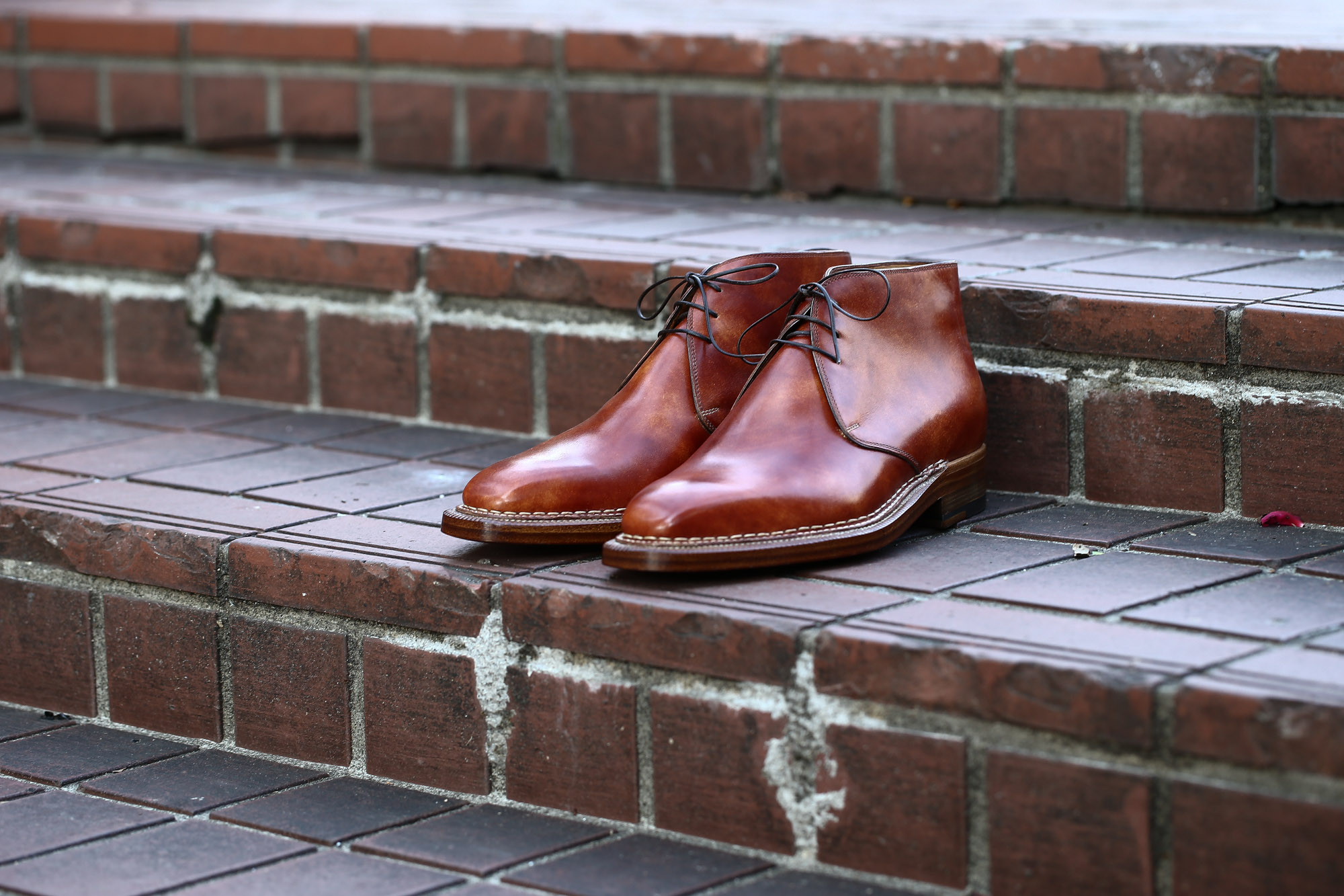 ENZO BONAFE (エンツォボナフェ) ART.3722 Chukka boots チャッカブーツ Bonaudo Museum Calf Leather ボナウド社 ミュージアムカーフレザー ノルベジェーゼ製法 レザーソール チャッカブーツ NEW GOLD (ニューゴールド) made in Italy(イタリア製) 2017 春夏新作 愛知 名古屋 Alto e Diritto アルト エ デリット エンツォボナフェ ボナフェ ベネチアンクリーム JOHN LOBB ジョンロブ CHURCH’S チャーチ JOSEPH CHEANEY ジョセフチーニー CORTHAY コルテ ALFRED SARGENT アルフレッドサージェント CROCKETT&JONES クロケットジョーンズ F.LLI GIACOMETTI フラテッリジャコメッティ ENZO BONAFE エンツォボナフェ BETTANIN&VENTURI ベッタニンヴェントゥーリ JALAN SRIWIJAYA ジャランスリウァヤ J.W.WESTON ジェイエムウエストン SANTONI サントーニ SERGIO ROSSI セルジオロッシ CARMINA カルミナ