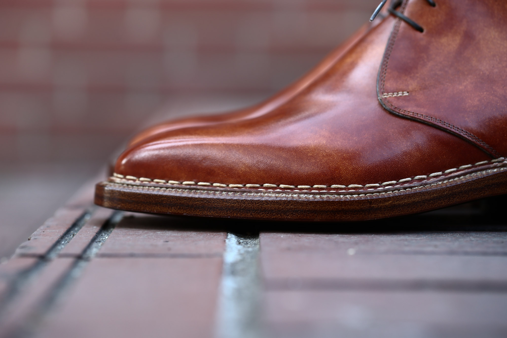 ENZO BONAFE (エンツォボナフェ) ART.3722 Chukka boots チャッカブーツ Bonaudo Museum Calf Leather ボナウド社 ミュージアムカーフレザー ノルベジェーゼ製法 レザーソール チャッカブーツ NEW GOLD (ニューゴールド) made in Italy(イタリア製) 2017 春夏新作 愛知 名古屋 Alto e Diritto アルト エ デリット エンツォボナフェ ボナフェ ベネチアンクリーム JOHN LOBB ジョンロブ CHURCH’S チャーチ JOSEPH CHEANEY ジョセフチーニー CORTHAY コルテ ALFRED SARGENT アルフレッドサージェント CROCKETT&JONES クロケットジョーンズ F.LLI GIACOMETTI フラテッリジャコメッティ ENZO BONAFE エンツォボナフェ BETTANIN&VENTURI ベッタニンヴェントゥーリ JALAN SRIWIJAYA ジャランスリウァヤ J.W.WESTON ジェイエムウエストン SANTONI サントーニ SERGIO ROSSI セルジオロッシ CARMINA カルミナ