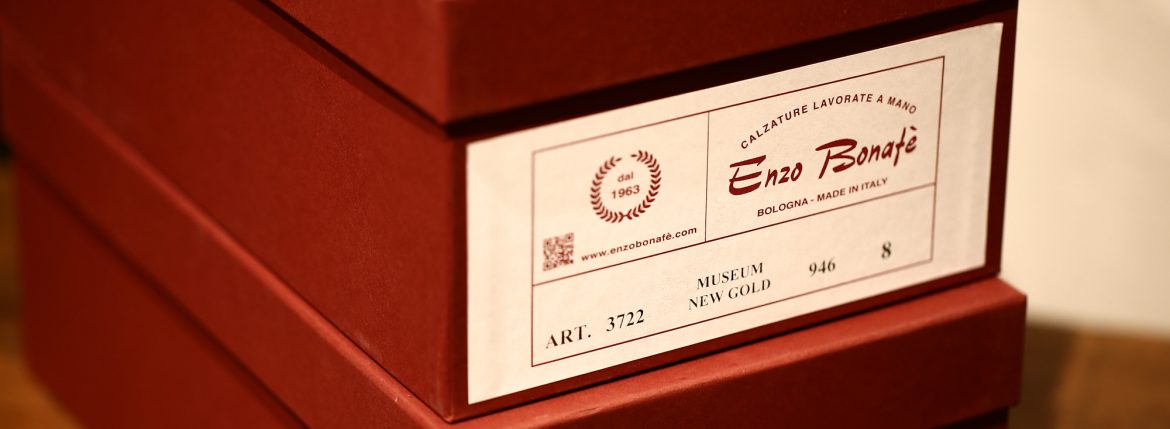 ENZO BONAFE (エンツォボナフェ) ART.3722 Chukka boots (チャッカブーツ) Bonaudo Museum Calf Leather ボナウド社 ミュージアムカーフノルベジェーゼ製法 チャッカブーツ NEW GOLD (ニューゴールド) made in Italy(イタリア製) 2017 春夏 愛知 名古屋 ZODIAC ゾディアック エンツォボナフェ ボナフェ ベネチアンクリーム JOHN LOBB ジョンロブ CHURCH’S チャーチ JOSEPH CHEANEY ジョセフチーニー CORTHAY コルテ ALFRED SARGENT アルフレッドサージェント CROCKETT&JONES クロケットジョーンズ F.LLI GIACOMETTI フラテッリジャコメッティ ENZO BONAFE エンツォボナフェ BETTANIN&VENTURI ベッタニンヴェントゥーリ JALAN SRIWIJAYA ジャランスリウァヤ J.W.WESTON ジェイエムウエストン SANTONI サントーニ SERGIO ROSSI セルジオロッシ CARMINA カルミナ