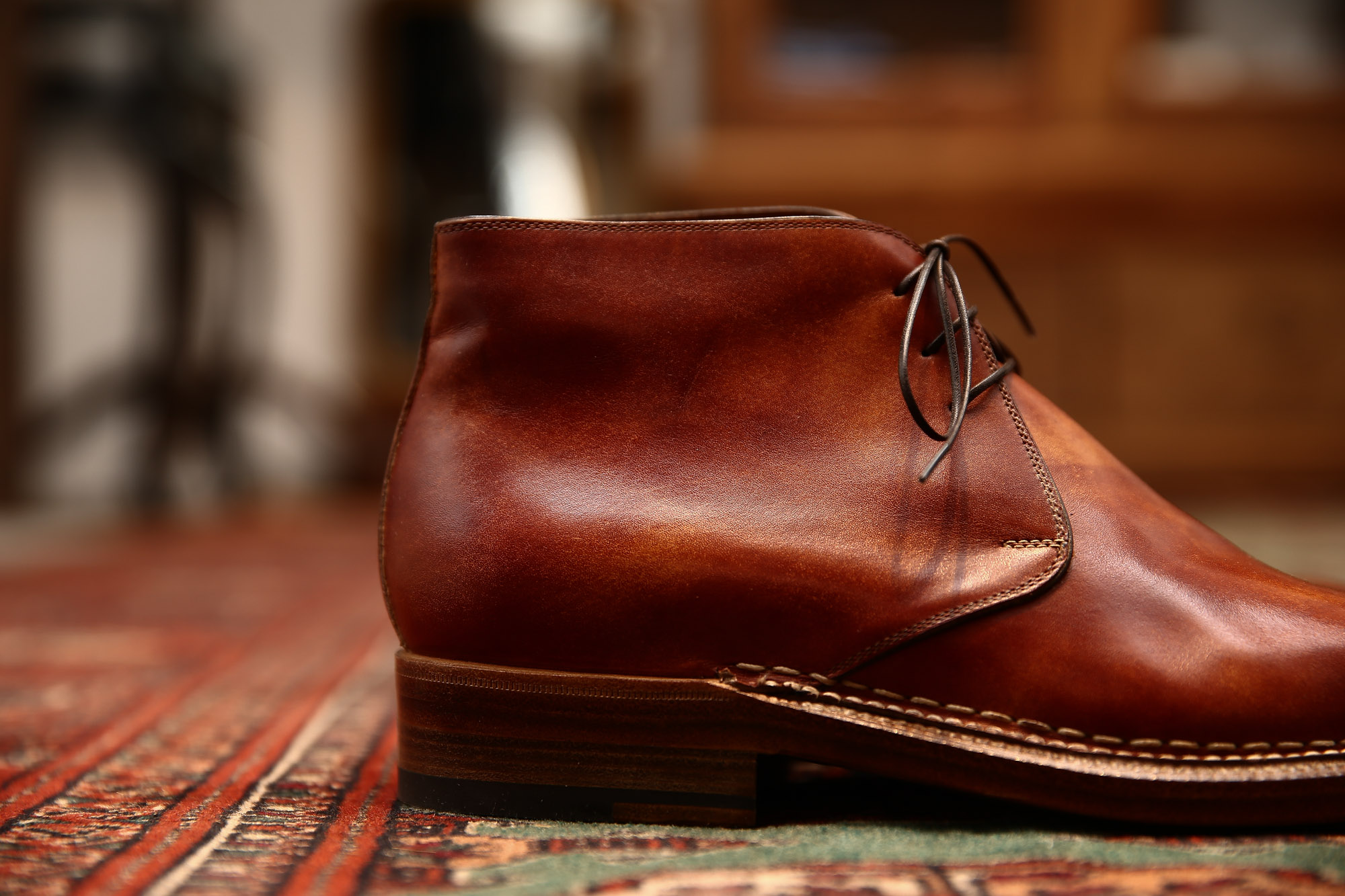 ENZO BONAFE (エンツォボナフェ) ART.3722 Chukka boots チャッカブーツ Bonaudo Museum Calf Leather ボナウド社 ミュージアムカーフレザー ノルベジェーゼ製法 レザーソール チャッカブーツ NEW GOLD (ニューゴールド) made in Italy(イタリア製) 2017 春夏新作 愛知 名古屋 Alto e Diritto アルト エ デリット エンツォボナフェ ボナフェ ベネチアンクリーム JOHN LOBB ジョンロブ CHURCH’S チャーチ JOSEPH CHEANEY ジョセフチーニー CORTHAY コルテ ALFRED SARGENT アルフレッドサージェント CROCKETT&JONES クロケットジョーンズ F.LLI GIACOMETTI フラテッリジャコメッティ ENZO BONAFE エンツォボナフェ BETTANIN&VENTURI ベッタニンヴェントゥーリ JALAN SRIWIJAYA ジャランスリウァヤ J.W.WESTON ジェイエムウエストン SANTONI サントーニ SERGIO ROSSI セルジオロッシ CARMINA カルミナ