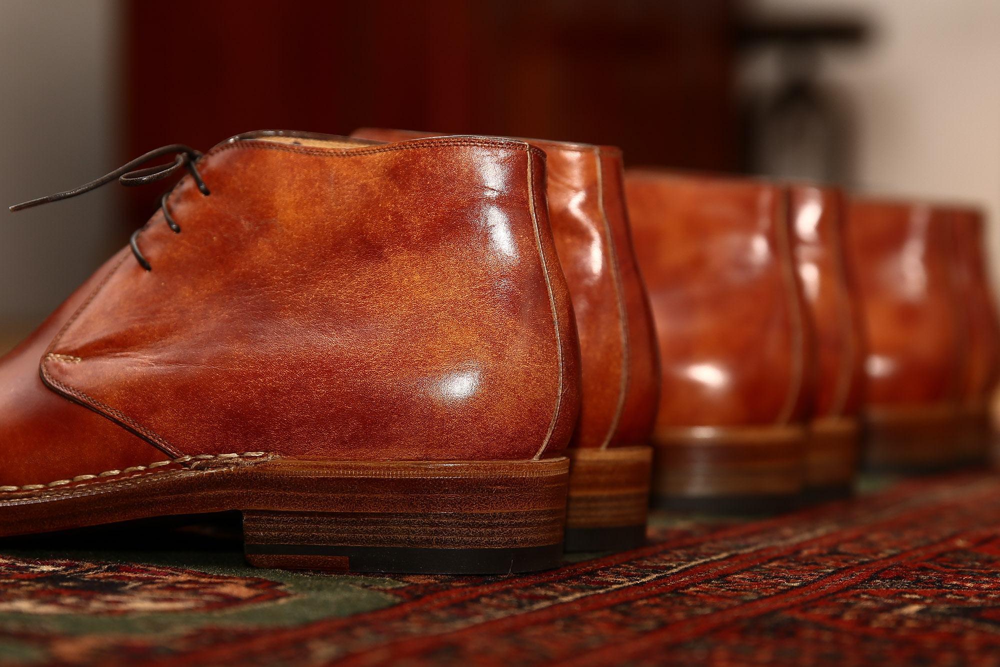 ENZO BONAFE (エンツォボナフェ) ART.3722 Chukka boots チャッカブーツ Bonaudo Museum Calf Leather ボナウド社 ミュージアムカーフレザー ノルベジェーゼ製法 レザーソール チャッカブーツ NEW GOLD (ニューゴールド) made in Italy(イタリア製) 2017 春夏新作 愛知 名古屋 Alto e Diritto アルト エ デリット エンツォボナフェ ボナフェ ベネチアンクリーム JOHN LOBB ジョンロブ CHURCH’S チャーチ JOSEPH CHEANEY ジョセフチーニー CORTHAY コルテ ALFRED SARGENT アルフレッドサージェント CROCKETT&JONES クロケットジョーンズ F.LLI GIACOMETTI フラテッリジャコメッティ ENZO BONAFE エンツォボナフェ BETTANIN&VENTURI ベッタニンヴェントゥーリ JALAN SRIWIJAYA ジャランスリウァヤ J.W.WESTON ジェイエムウエストン SANTONI サントーニ SERGIO ROSSI セルジオロッシ CARMINA カルミナ