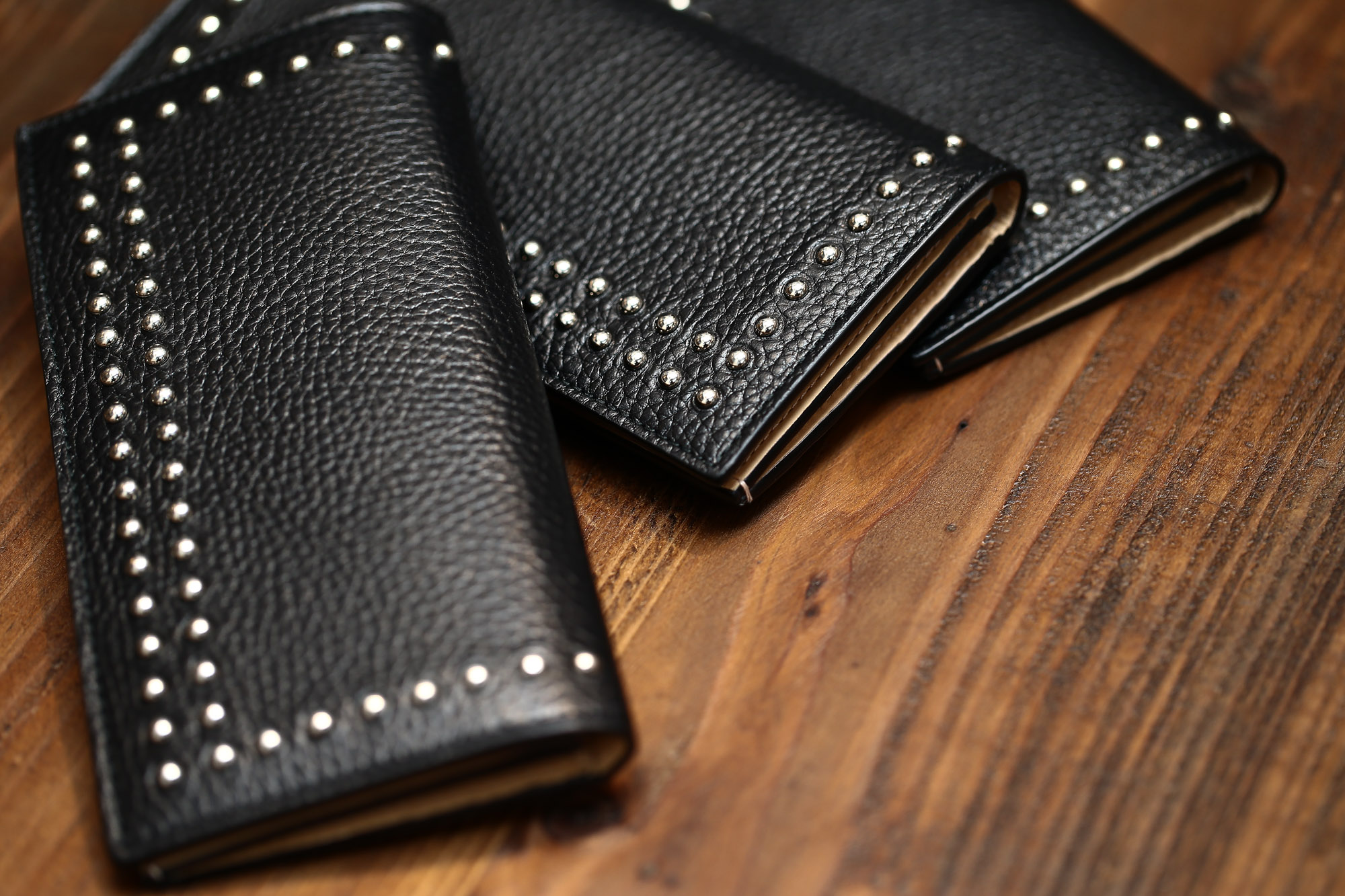 J&M DAVIDSON (ジェイアンドエムデヴィッドソン) STUDS WALLET スタッズ ウォレット 10081N GRAIN LEATHER グレインレザー 長財布 ウォレット BLACK (ブラック・999) Made in spain (スペイン製) 2017 春夏新作 JMDAVIDSON ジェイエムデヴィッドソン 財布 JETSET 愛知 名古屋 Alto e Diritto アルト エ デリット