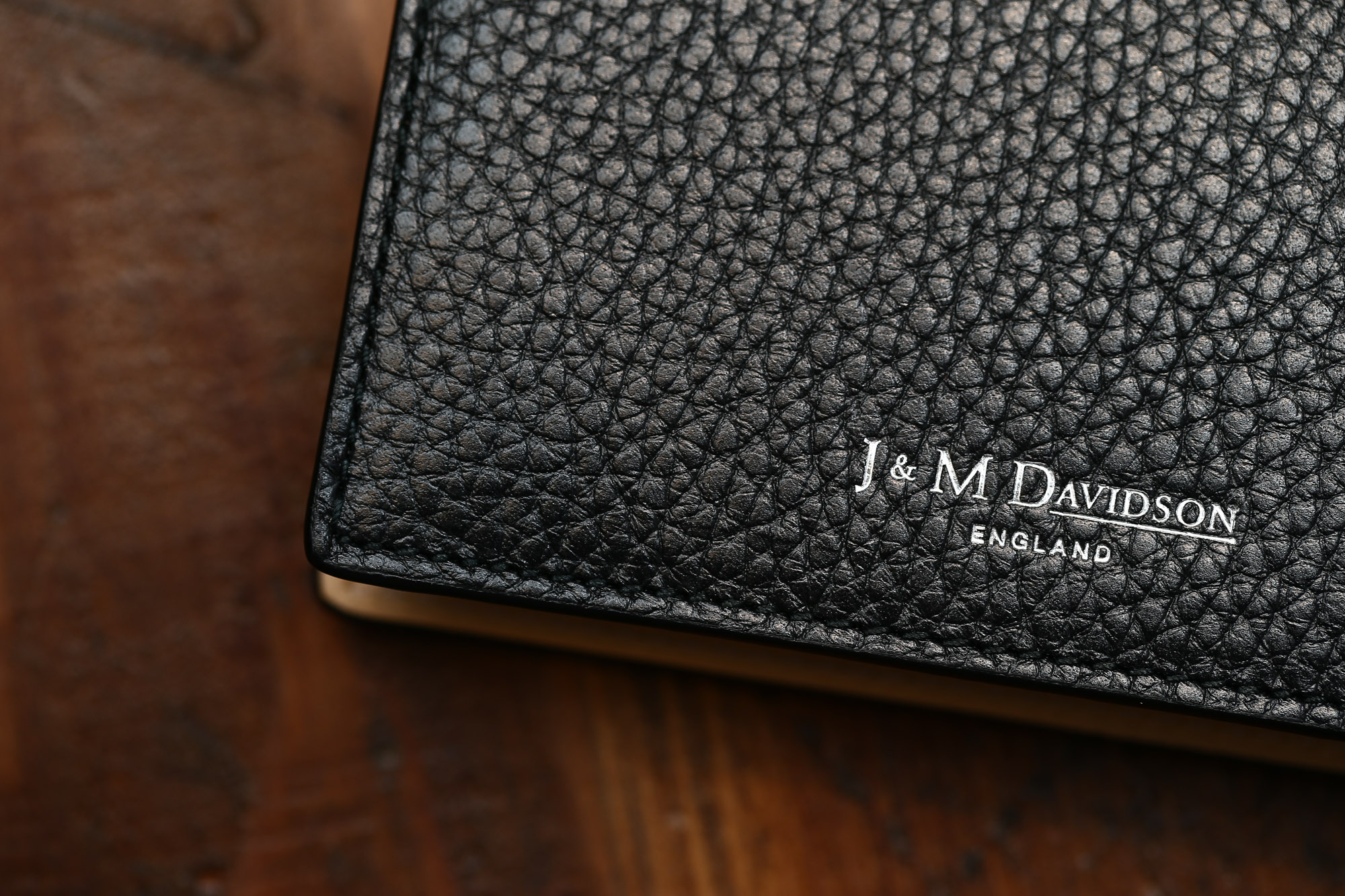 J&M DAVIDSON (ジェイアンドエムデヴィッドソン) VISIT CARD HOLDER WITH STUDS (ヴィジット カード ホルダー ウィズ スタッズ) 10082N GRAIN LEATHER (グレインレザー) カードケース BLACK (ブラック・999) Made in spain (スペイン製) 2017 春夏新作 JMDAVIDSON ジェイエムデヴィッドソン 財布 カードケース JETSET 愛知 名古屋 Alto e Diritto アルト エ デリット