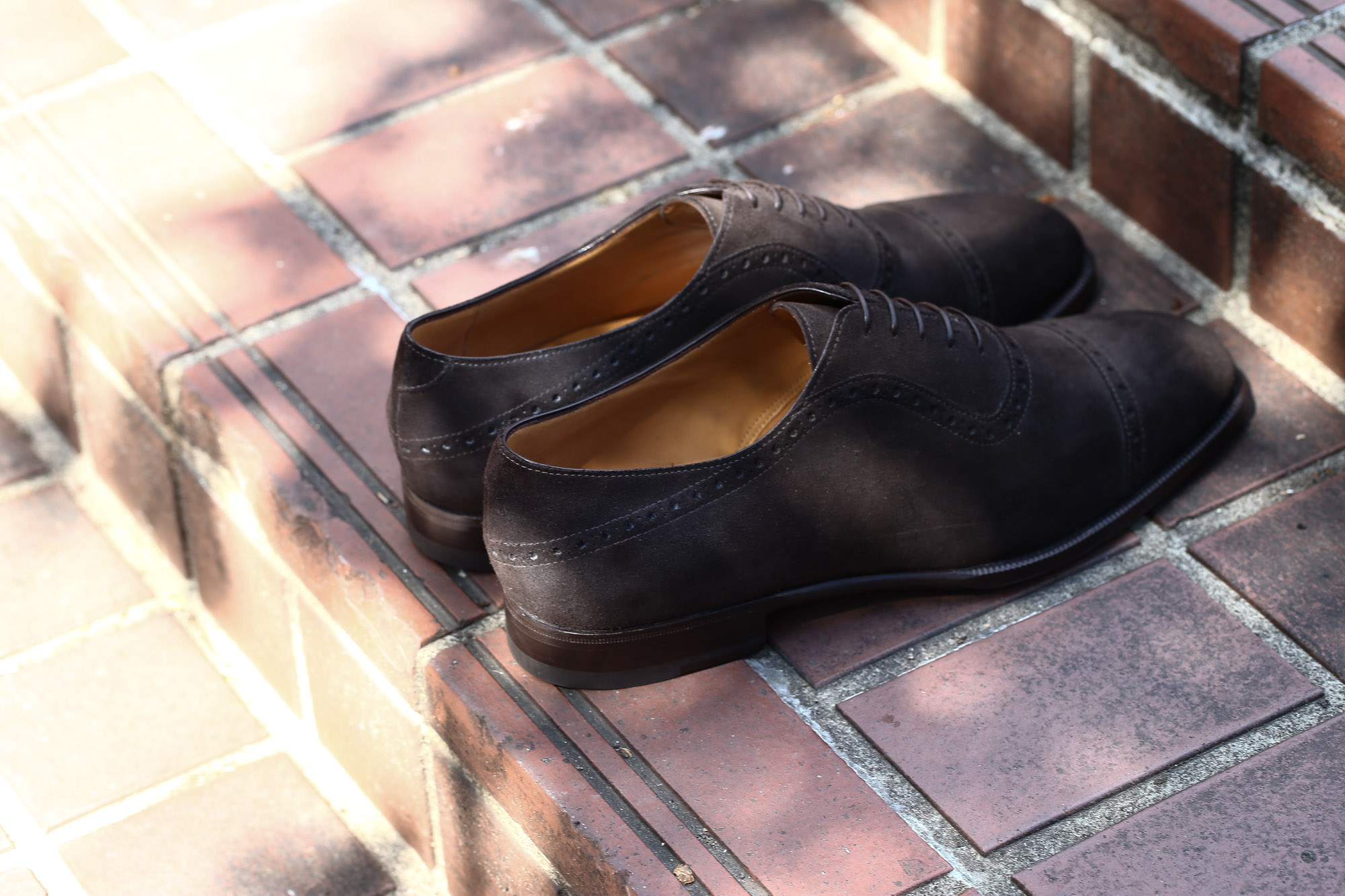 ENZO BONAFE (エンツォボナフェ) 【ART.3513】 Punched  Cap Toe Shoes パンチドトゥキャップシューズ Superbuck スーパーバック ドレスシューズ CAFE (カフェ) made in italy (イタリア製) 2017 春夏新作 愛知 名古屋 コラボレート ヒロシツボウチ 坪内浩 エンツォボナフェ ボナフェ ベネチアンクリーム JOHN LOBB ジョンロブ CHURCH’S チャーチ JOSEPH CHEANEY ジョセフチーニー CORTHAY コルテ ALFRED SARGENT アルフレッドサージェント CROCKETT&JONES クロケットジョーンズ F.LLI GIACOMETTI フラテッリジャコメッティ ENZO BONAFE エンツォボナフェ BETTANIN&VENTURI ベッタニンヴェントゥーリ JALAN SRIWIJAYA ジャランスリウァヤ J.W.WESTON ジェイエムウエストン SANTONI サントーニ SERGIO ROSSI セルジオロッシ CARMINA カルミナ