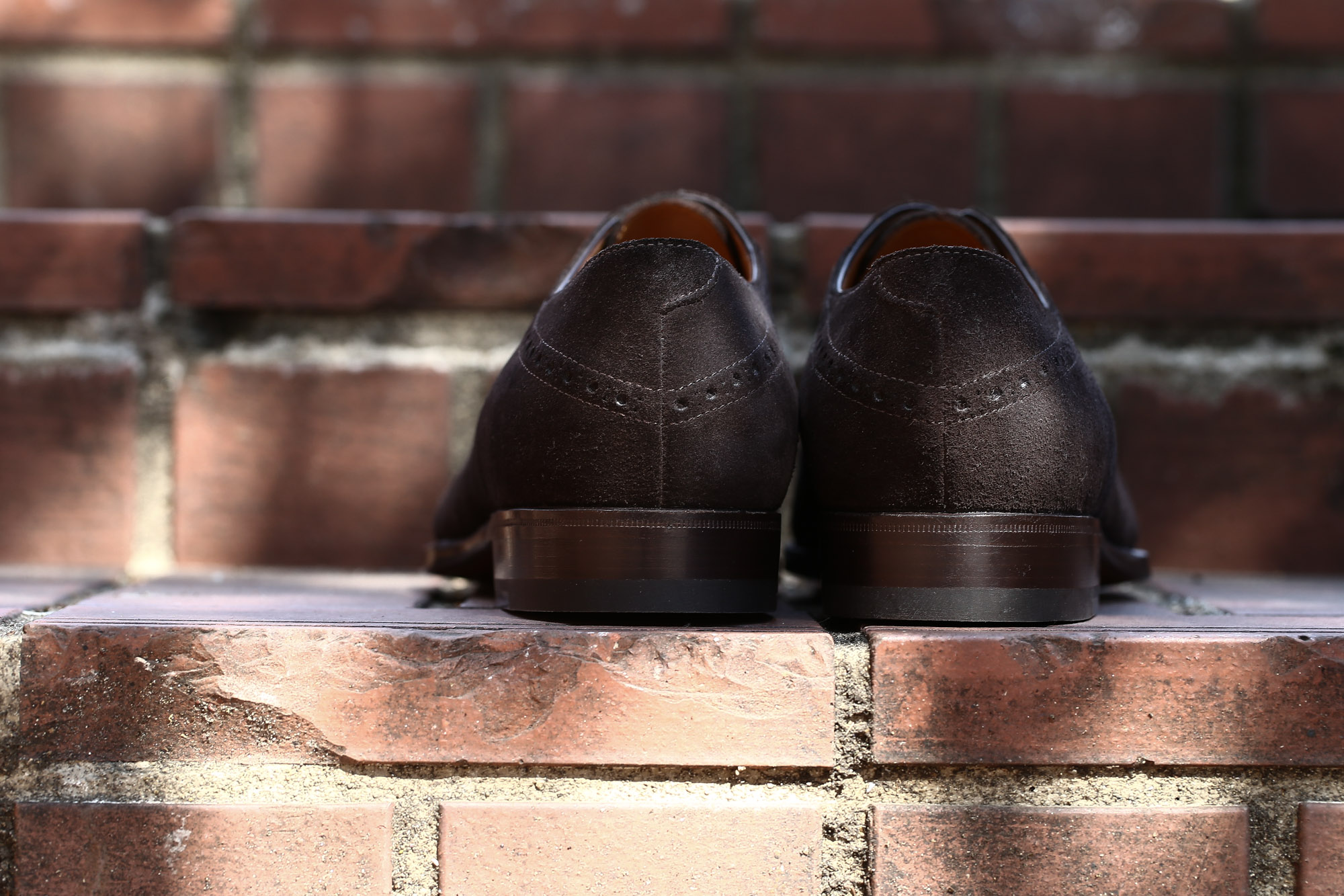 ENZO BONAFE (エンツォボナフェ) 【ART.3513】 Punched  Cap Toe Shoes パンチドトゥキャップシューズ Superbuck スーパーバック ドレスシューズ CAFE (カフェ) made in italy (イタリア製) 2017 春夏新作 愛知 名古屋 コラボレート ヒロシツボウチ 坪内浩 エンツォボナフェ ボナフェ ベネチアンクリーム JOHN LOBB ジョンロブ CHURCH’S チャーチ JOSEPH CHEANEY ジョセフチーニー CORTHAY コルテ ALFRED SARGENT アルフレッドサージェント CROCKETT&JONES クロケットジョーンズ F.LLI GIACOMETTI フラテッリジャコメッティ ENZO BONAFE エンツォボナフェ BETTANIN&VENTURI ベッタニンヴェントゥーリ JALAN SRIWIJAYA ジャランスリウァヤ J.W.WESTON ジェイエムウエストン SANTONI サントーニ SERGIO ROSSI セルジオロッシ CARMINA カルミナ