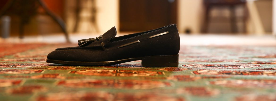 ENZO BONAFE (エンツォボナフェ) 【ART.EB-07】 Tassel Loafer タッセルローファー SUPERBUCK スエード タッセルーローファー NAVY (ネイビー) made in italy (イタリア製) 春夏秋冬 新作 愛知 名古屋 enzobonafe コラボレート ヒロシツボウチ 坪内浩 エンツォボナフェ ボナフェ ベネチアンクリーム JOHN LOBB ジョンロブ CHURCH’S チャーチ JOSEPH CHEANEY ジョセフチーニー CORTHAY コルテ ALFRED SARGENT アルフレッドサージェント CROCKETTJONES クロケットジョーンズ F.LLI GIACOMETTI フラテッリジャコメッティ ENZO BONAFE エンツォボナフェ BETTANINVENTURI ベッタニンヴェントゥーリ JALAN SRIWIJAYA ジャランスリウァヤ J.W.WESTON ジェイエムウエストン SANTONI サントーニ SERGIO ROSSI セルジオロッシ CARMINA カルミナ