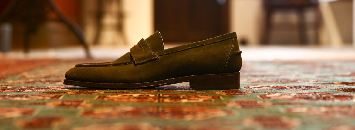 ENZO BONAFE (エンツォボナフェ) 【ART.EB-08】 Coin Loafer コインローファー SUPERBUCK グリーンスエード ローファー LODEN(ローデン) made in italy (イタリア製) 春夏秋冬 新作 愛知 名古屋 enzobonafe コラボレート ヒロシツボウチ 坪内浩 エンツォボナフェ ボナフェ ベネチアンクリーム JOHN LOBB ジョンロブ CHURCH’S チャーチ JOSEPH CHEANEY ジョセフチーニー CORTHAY コルテ ALFRED SARGENT アルフレッドサージェント CROCKETTJONES クロケットジョーンズ F.LLI GIACOMETTI フラテッリジャコメッティ ENZO BONAFE エンツォボナフェ BETTANINVENTURI ベッタニンヴェントゥーリ JALAN SRIWIJAYA ジャランスリウァヤ J.W.WESTON ジェイエムウエストン SANTONI サントーニ SERGIO ROSSI セルジオロッシ CARMINA カルミナ