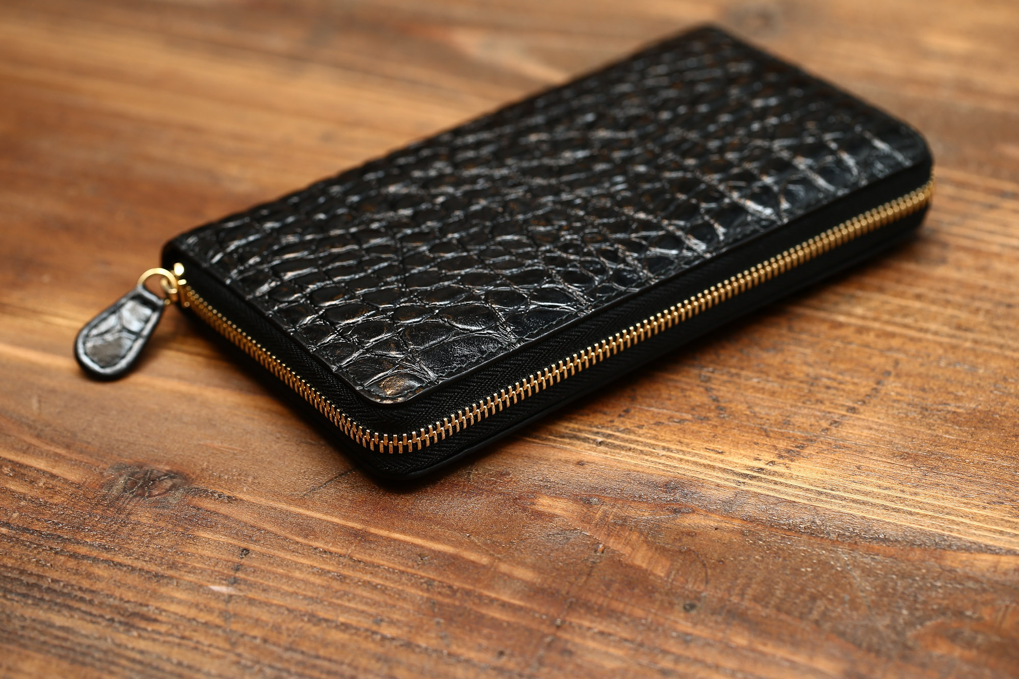 J&M DAVIDSON (ジェイアンドエムデヴィッドソン) L ZIP WALLET (L ジップ　ウォレット) 10011 MOCK CROC (クロコダイル型押し) 長財布 ウォレット BLACK (ブラック・999) Made in spain (スペイン製) 2017 春夏新作 愛知 名古屋 Alto e Diritto アルト エ デリットjmdavidson ジェイエムデヴォッドソン 