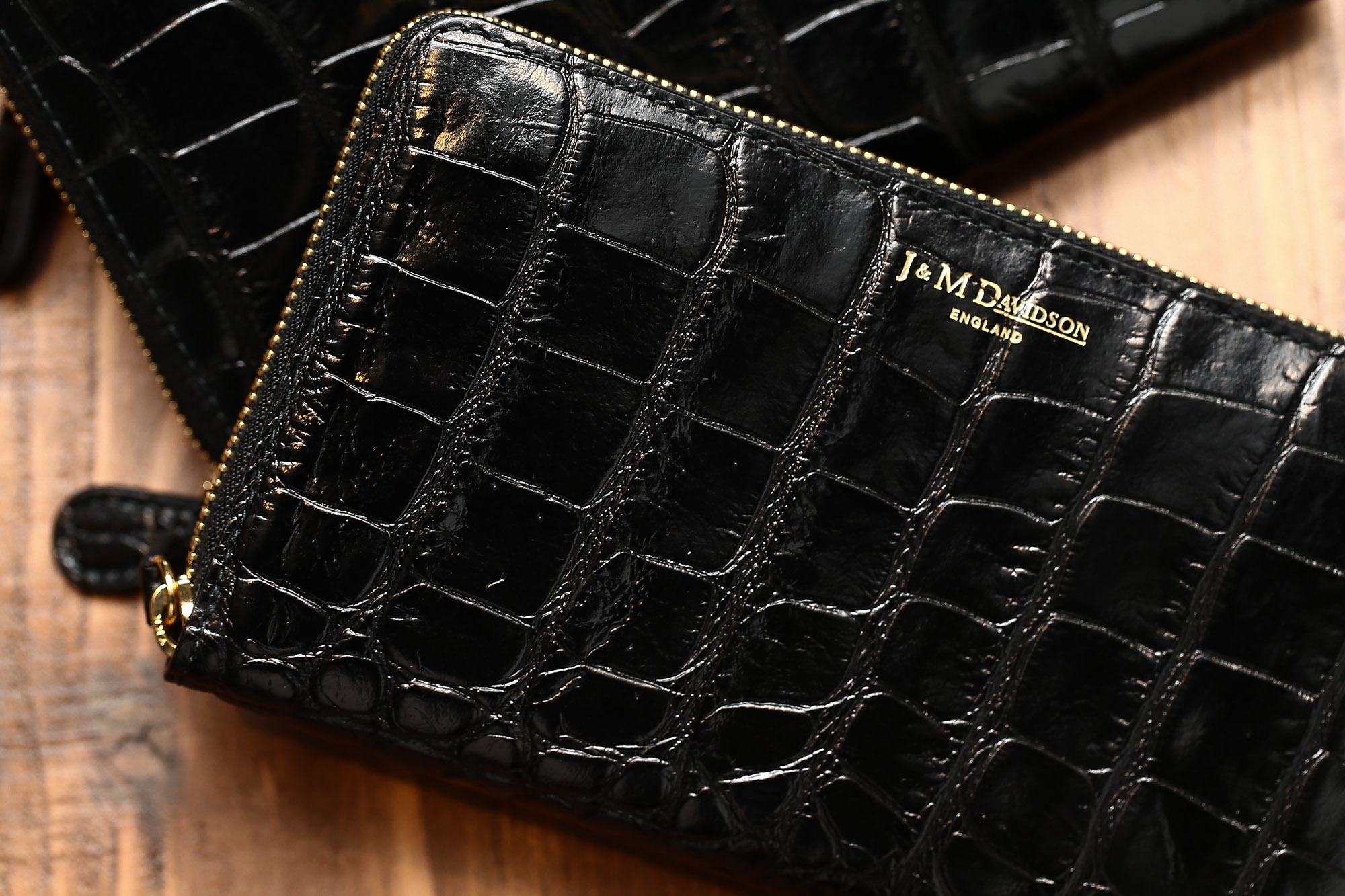 J&M DAVIDSON (ジェイアンドエムデヴィッドソン) L ZIP WALLET (L ジップ　ウォレット) 10011 MOCK CROC (クロコダイル型押し) 長財布 ウォレット BLACK (ブラック・999) Made in spain (スペイン製) 2017 春夏新作 愛知 名古屋 Alto e Diritto アルト エ デリットjmdavidson ジェイエムデヴォッドソン 