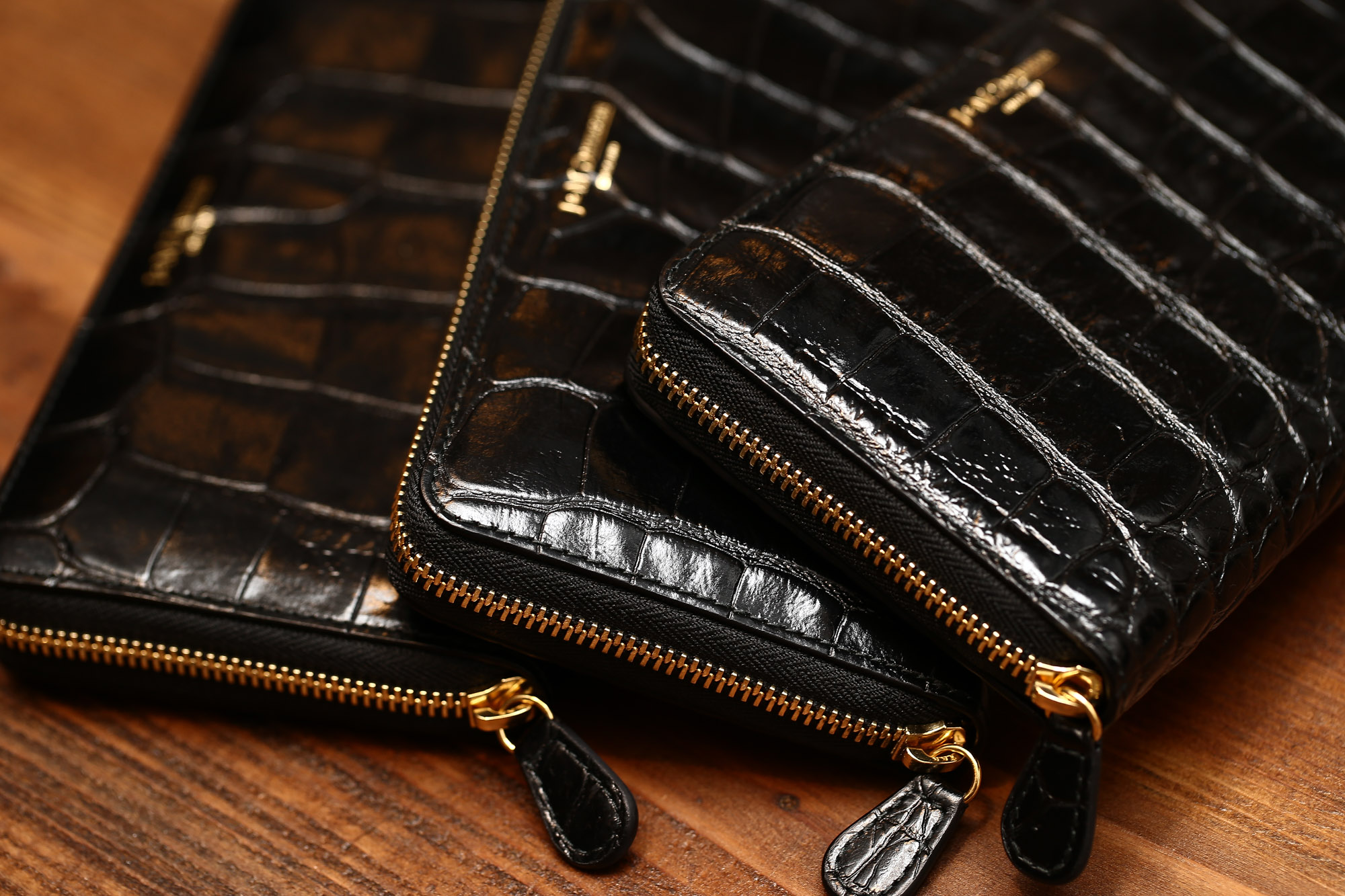 J&M DAVIDSON (ジェイアンドエムデヴィッドソン) L ZIP WALLET (L ジップ　ウォレット) 10011 MOCK CROC (クロコダイル型押し) 長財布 ウォレット BLACK (ブラック・999) Made in spain (スペイン製) 2017 春夏新作 愛知 名古屋 Alto e Diritto アルト エ デリットjmdavidson ジェイエムデヴォッドソン 