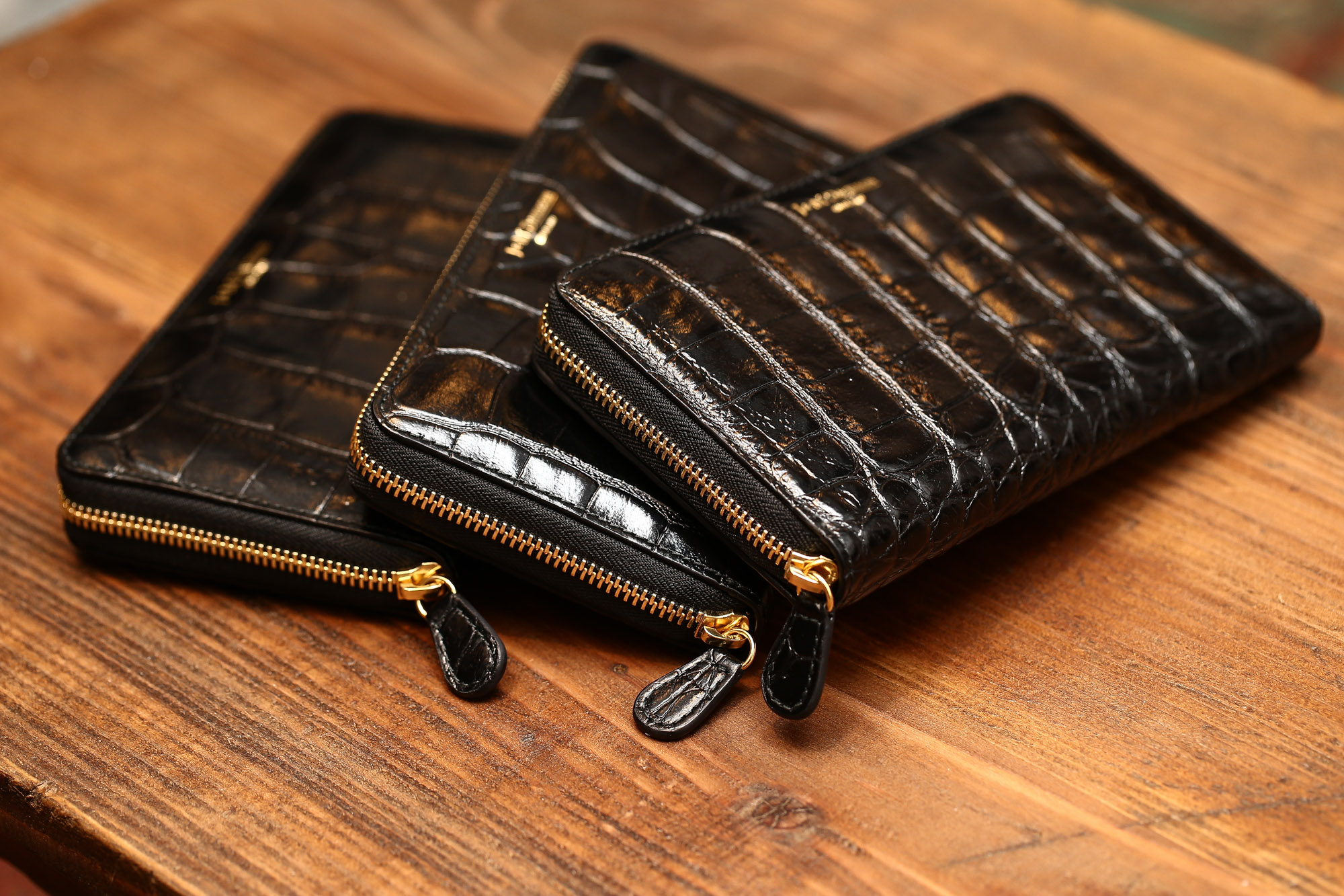 J&M DAVIDSON (ジェイアンドエムデヴィッドソン) L ZIP WALLET (L ジップ　ウォレット) 10011 MOCK CROC (クロコダイル型押し) 長財布 ウォレット BLACK (ブラック・999) Made in spain (スペイン製) 2017 春夏新作 愛知 名古屋 Alto e Diritto アルト エ デリットjmdavidson ジェイエムデヴォッドソン 