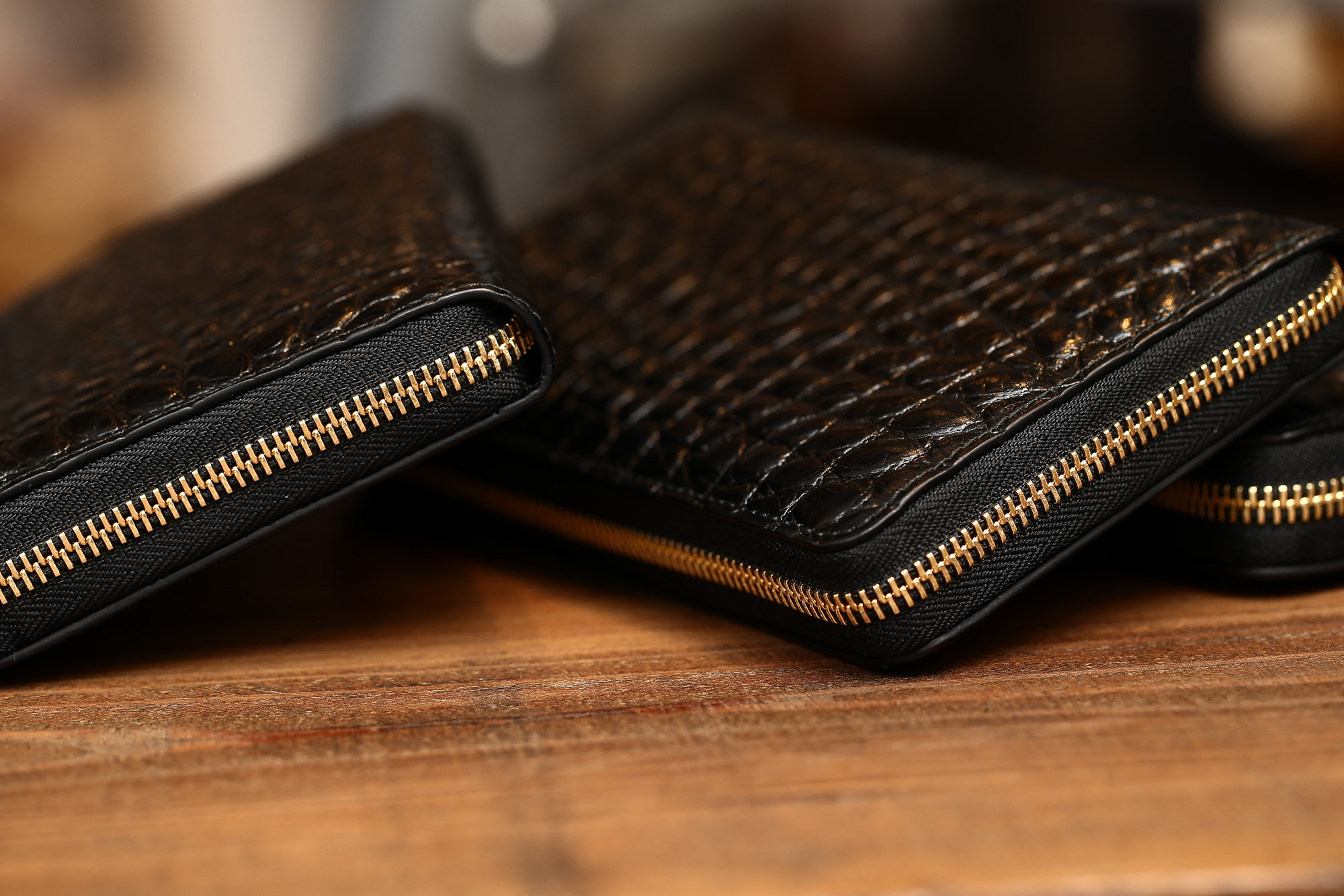 J&M DAVIDSON (ジェイアンドエムデヴィッドソン) L ZIP WALLET (L ジップ　ウォレット) 10011 MOCK CROC (クロコダイル型押し) 長財布 ウォレット BLACK (ブラック・999) Made in spain (スペイン製) 2017 春夏新作 愛知 名古屋 Alto e Diritto アルト エ デリットjmdavidson ジェイエムデヴォッドソン 