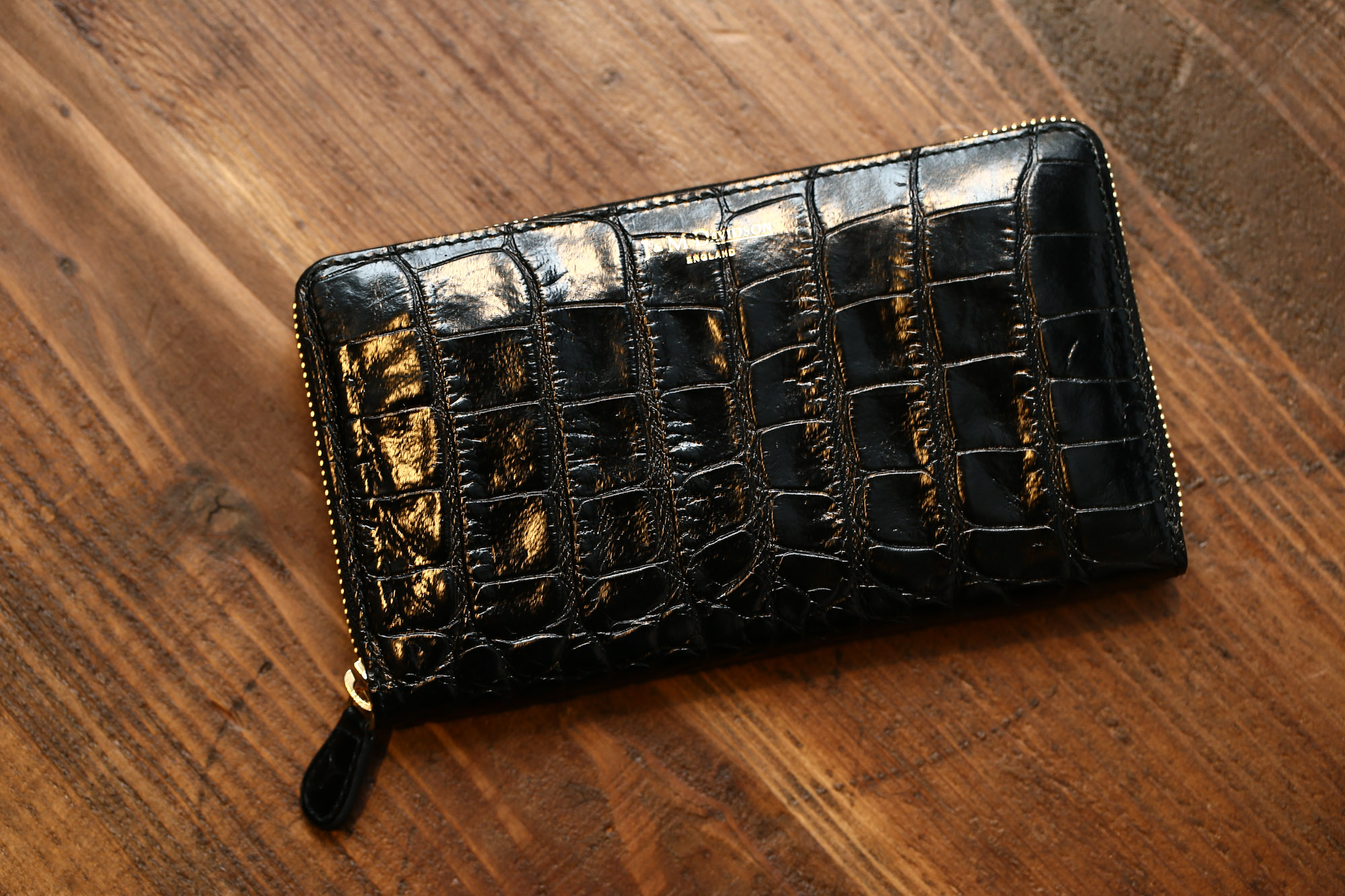 J&M DAVIDSON (ジェイアンドエムデヴィッドソン) L ZIP WALLET (L ジップ　ウォレット) 10011 MOCK CROC (クロコダイル型押し) 長財布 ウォレット BLACK (ブラック・999) Made in spain (スペイン製) 2017 春夏新作 愛知 名古屋 Alto e Diritto アルト エ デリットjmdavidson ジェイエムデヴォッドソン 