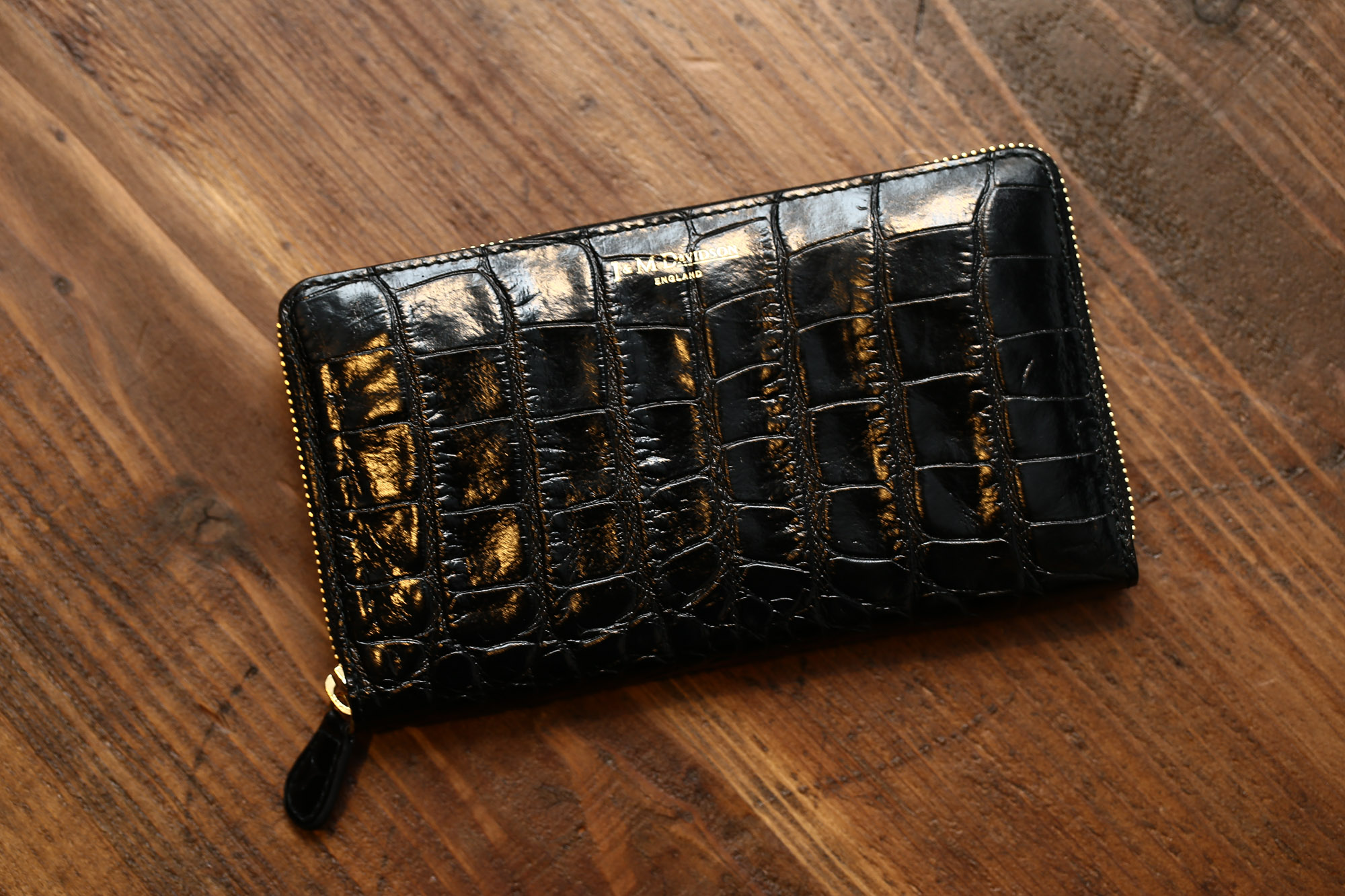 J&M DAVIDSON (ジェイアンドエムデヴィッドソン) L ZIP WALLET (L ジップ　ウォレット) 10011 MOCK CROC (クロコダイル型押し) 長財布 ウォレット BLACK (ブラック・999) Made in spain (スペイン製) 2017 春夏新作 愛知 名古屋 Alto e Diritto アルト エ デリットjmdavidson ジェイエムデヴォッドソン 