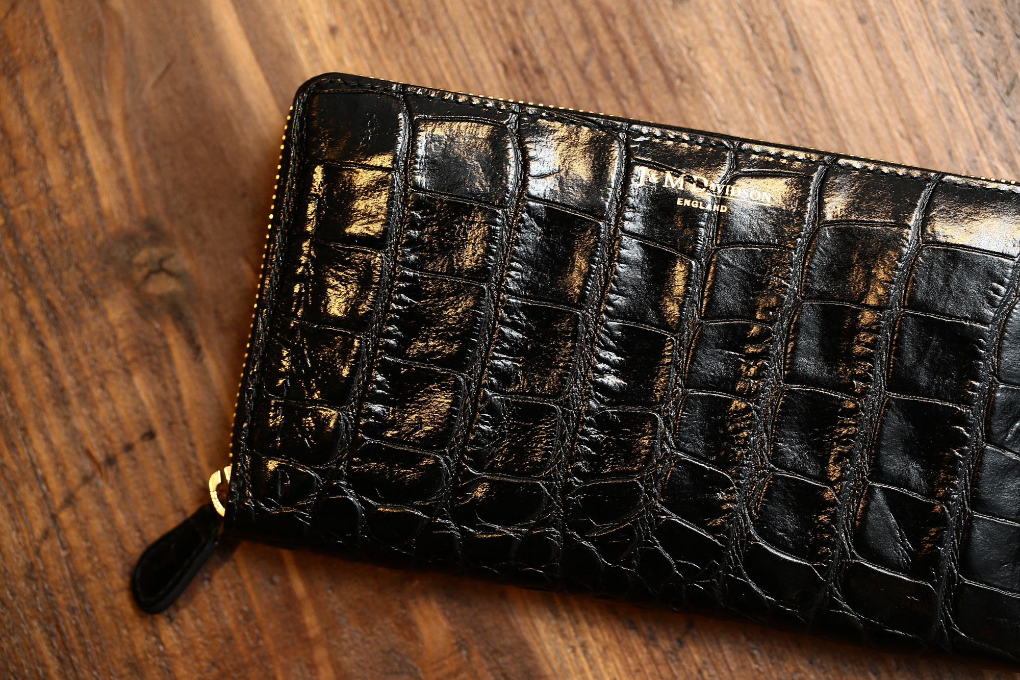 J&M DAVIDSON (ジェイアンドエムデヴィッドソン) L ZIP WALLET (L ジップ　ウォレット) 10011 MOCK CROC (クロコダイル型押し) 長財布 ウォレット BLACK (ブラック・999) Made in spain (スペイン製) 2017 春夏新作 愛知 名古屋 Alto e Diritto アルト エ デリットjmdavidson ジェイエムデヴォッドソン 