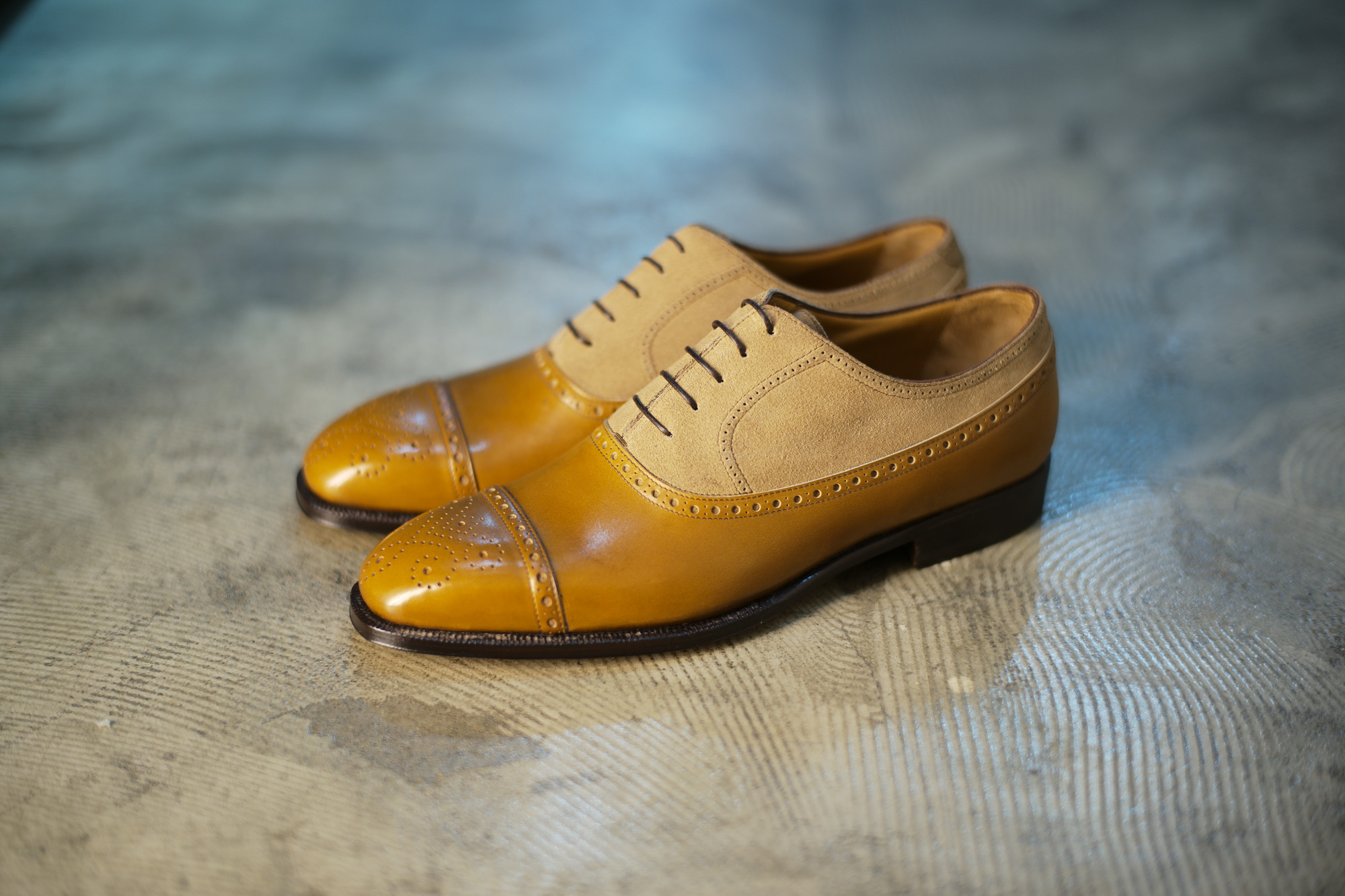 ENZO BONAFE(エンツォボナフェ) 【ART.EB-32】Punched Cap Toe 2tone Shoes パンチドトゥキャップ2トーンシューズ  ANILVEAU SUPERBUCK ドレスシューズ #60183×MILKSHAKE (ゴールド×ミルクシェーキ) made in italy (イタリア製) 2018年 春夏新作 enzobonafe エンツォボナフェ 愛知 名古屋 Alto e Diritto アルト エ デリット 2018年新作モデル 日本企画 木型