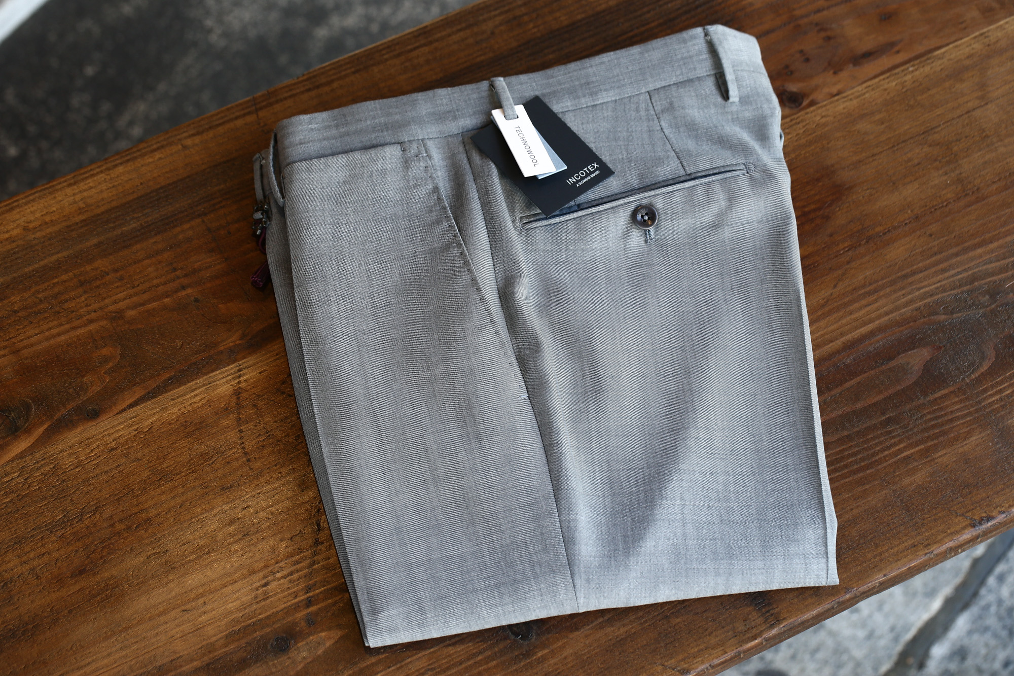 INCOTEX (インコテックス) 1NT035 SLIM FIT(スリムフィット) Y.D.SUPER 120’S TECHNOWOOL TROPICAL 撥水トロピカルウール スラックス GRAY (グレー・900) 2017 春夏新作 愛知 名古屋 Alto e Diritto アルト エ デリット incotex インコテックス 42,44,46,48,50,52,54,56