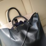 J&M DAVIDSON(ジェイアンドエムデヴィッドソン) OLIVIA TALL(オリヴィア トール) 1364 CALF LEATHER 1364 カーフレザー レザーバック レザートートバッグ BLACK (ブラック・999) Made in spain (スペイン製) 2Months(2か月)使用 My Bagのイメージ