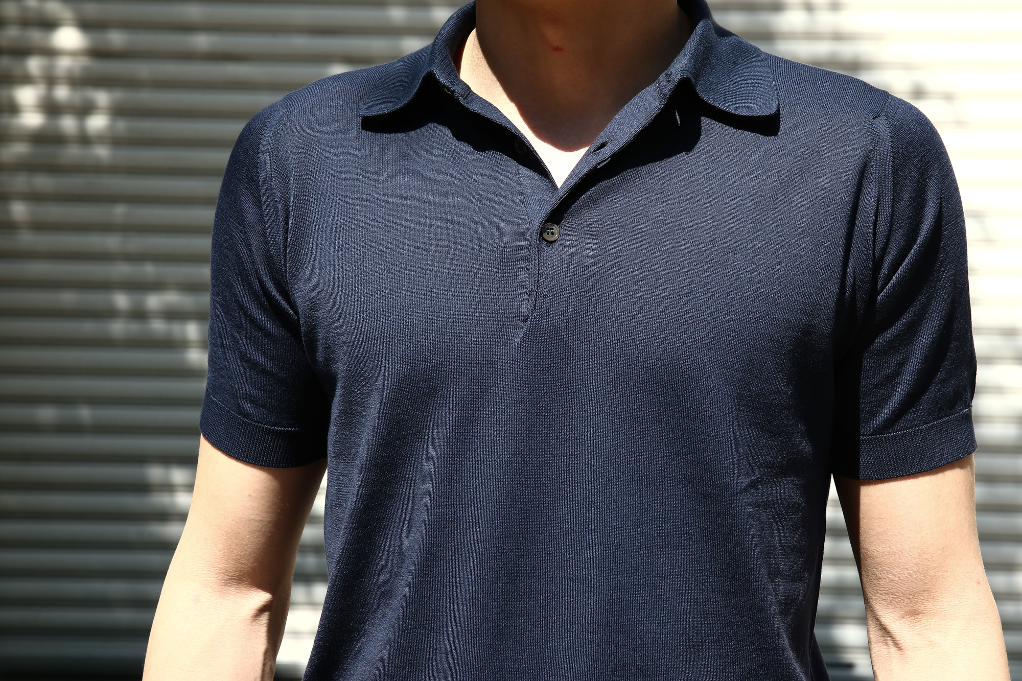 JOHN SMEDLEY (ジョンスメドレー) S3798 Polo Shirt SEA ISLAND COTTON (シーアイランドコットン) ポロシャツ NAVY (ネイビー)  Made in England (イギリス製) 2017 春夏新作 のコーディネートスタイル。愛知 名古屋 Alto e Diritto アルト エ デリット johnsmedley poloshirts ポロシャツ シーアイランド ジョンスメ スメドレー