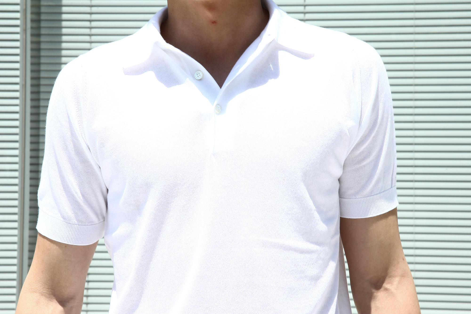 JOHN SMEDLEY (ジョンスメドレー) S3798 Polo Shirt SEA ISLAND COTTON (シーアイランドコットン) ポロシャツ WHITE (ホワイト) Made in England (イギリス製) 2017 春夏新作 のコーディネートスタイル。愛知 名古屋 Alto e Diritto アルト エ デリット johnsmedley poloshirts ポロシャツ シーアイランド ジョンスメ スメドレー