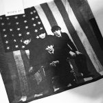 Worn By (ウォーンバイ) AMERICAN FLAG The Beatles ザ・ビートルズ アメリカンフラッグ 復刻オフィシャルライセンスTシャツ ロックTシャツ バンドTシャツ ECRU (エクリュ) 2017 春夏新作のイメージ