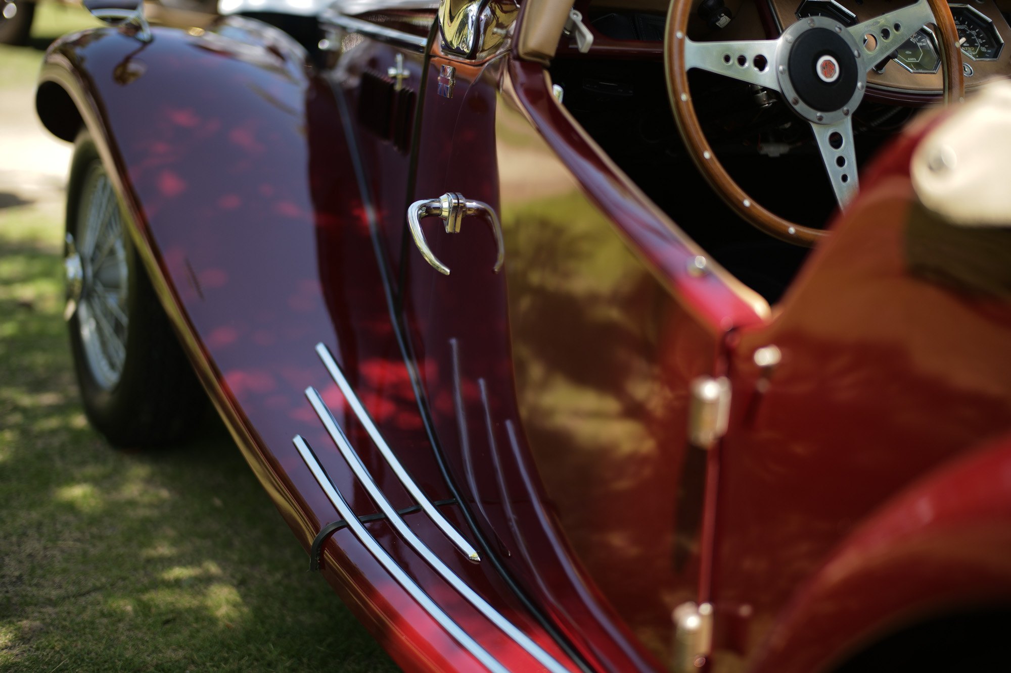 CLASSIC CAR FESTIVAL , GREEN GRASS CLASSIC CAR MATE , ノリタケの森 ///【LEICA M10 + SUMMILUX-M F1.4/50mm ASPH】　 ライカM10作例 作例  ブログ 愛知 名古屋 第5回 ノリタケの森 クラシックカーフェスティバル グリーングラス クラシックカーメイト ライカM10 ライカM9 ライカM8 ライカMモノクローム leicam10 leicam9 leicam8 leicamonochrom summilux ズミルックス ズミルクス