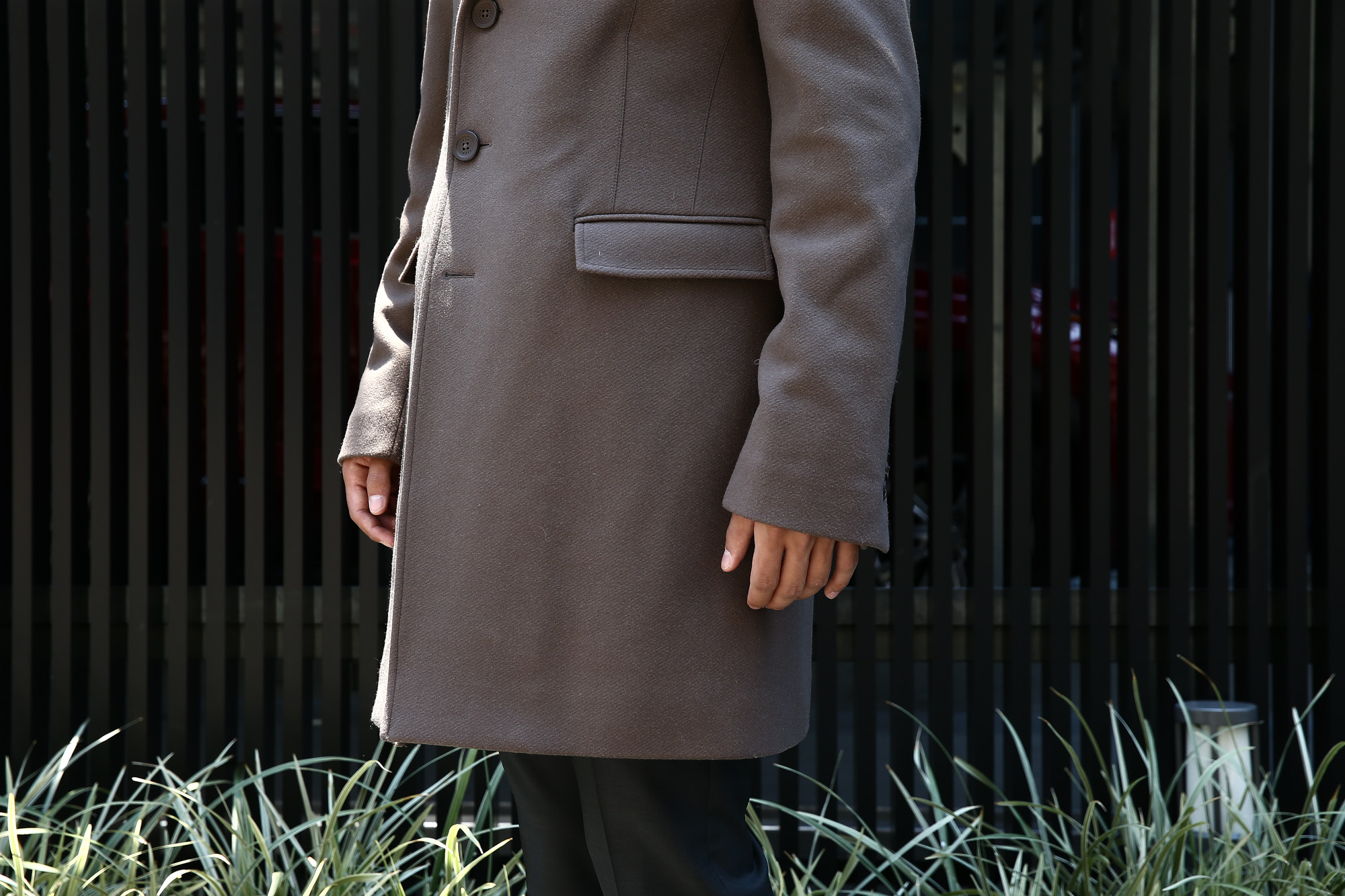 HERNO(ヘルノ) CA0045U Chester coat チェスターコート LANA DIAGONALE NYLON ULTRALIGHT 中綿入り ウールチェスターコート LIGHT BROWN (ライトブラウン・2700) Made in italy (イタリア製) 2017 秋冬 のコーディネートスタイル。愛知 名古屋 Alto e Diritto アルト エ デリット herno ヘルノ ダウンコート ビジネススタイル