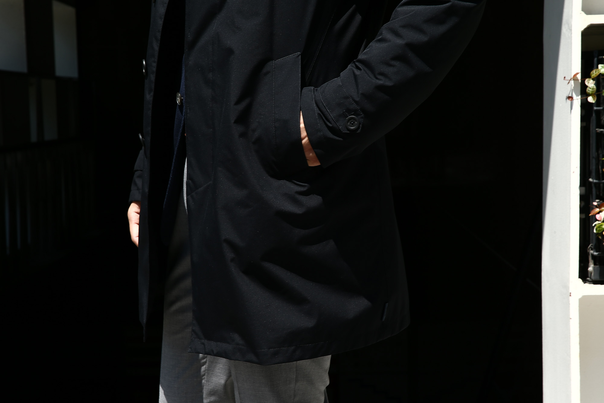 HERNO(ヘルノ) PI077UL LAMINAR Belted coat (ラミナー ベルテッドコート) GORE-TEX (ゴアテックス) 完全防水 ステンカラー シングル ベルテッドコート BLACK (ブラック・9300) 2017 秋冬 愛知 名古屋 herno ヘルノ ダウンコート 42,44,46,48,50,52,54