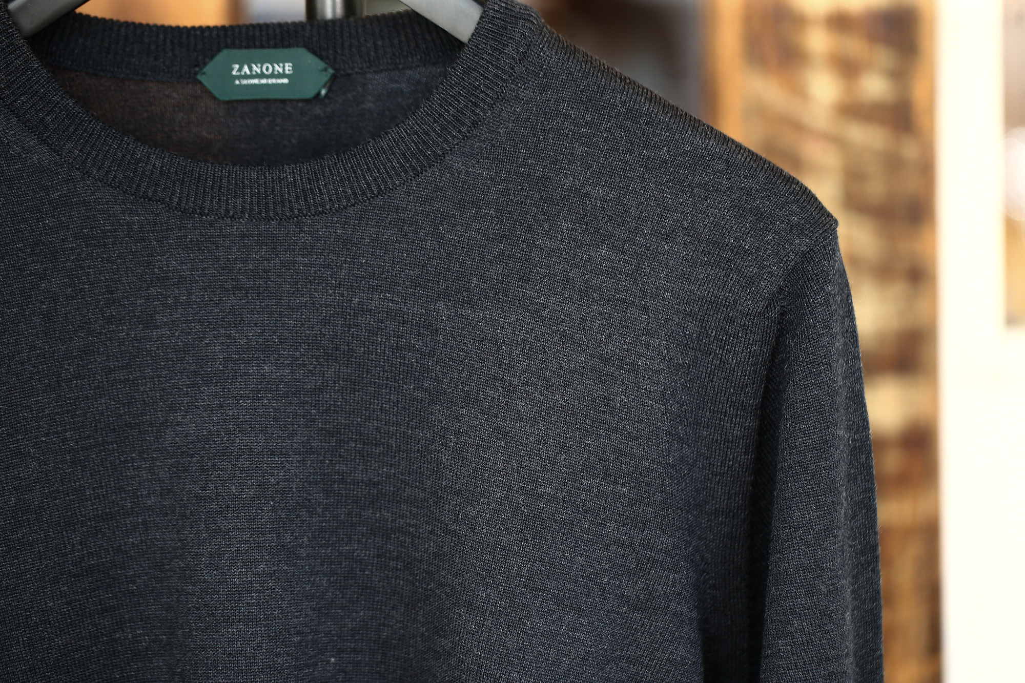 ZANONE (ザノーネ) Crew Neck Sweater (クルーネックセーター) VIRGIN WOOL 100% ヴァージンウール100% ハイゲージウールニットセーター CHARCOAL (チャコール・Z0006) made in italy (イタリア製) 2017 秋冬新作 zanone ザノーネ タートルネック 愛知 名古屋 Alto e Diritto アルト エ デリット タートル