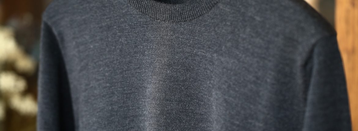 ZANONE (ザノーネ) Crew Neck Sweater (クルーネックセーター) VIRGIN WOOL 100% ヴァージンウール100% ハイゲージウールニットセーター CHARCOAL (チャコール・Z0006) made in italy (イタリア製) 2017 秋冬新作 zanone ザノーネ タートルネック 愛知 名古屋 zodiac ゾディアック タートル