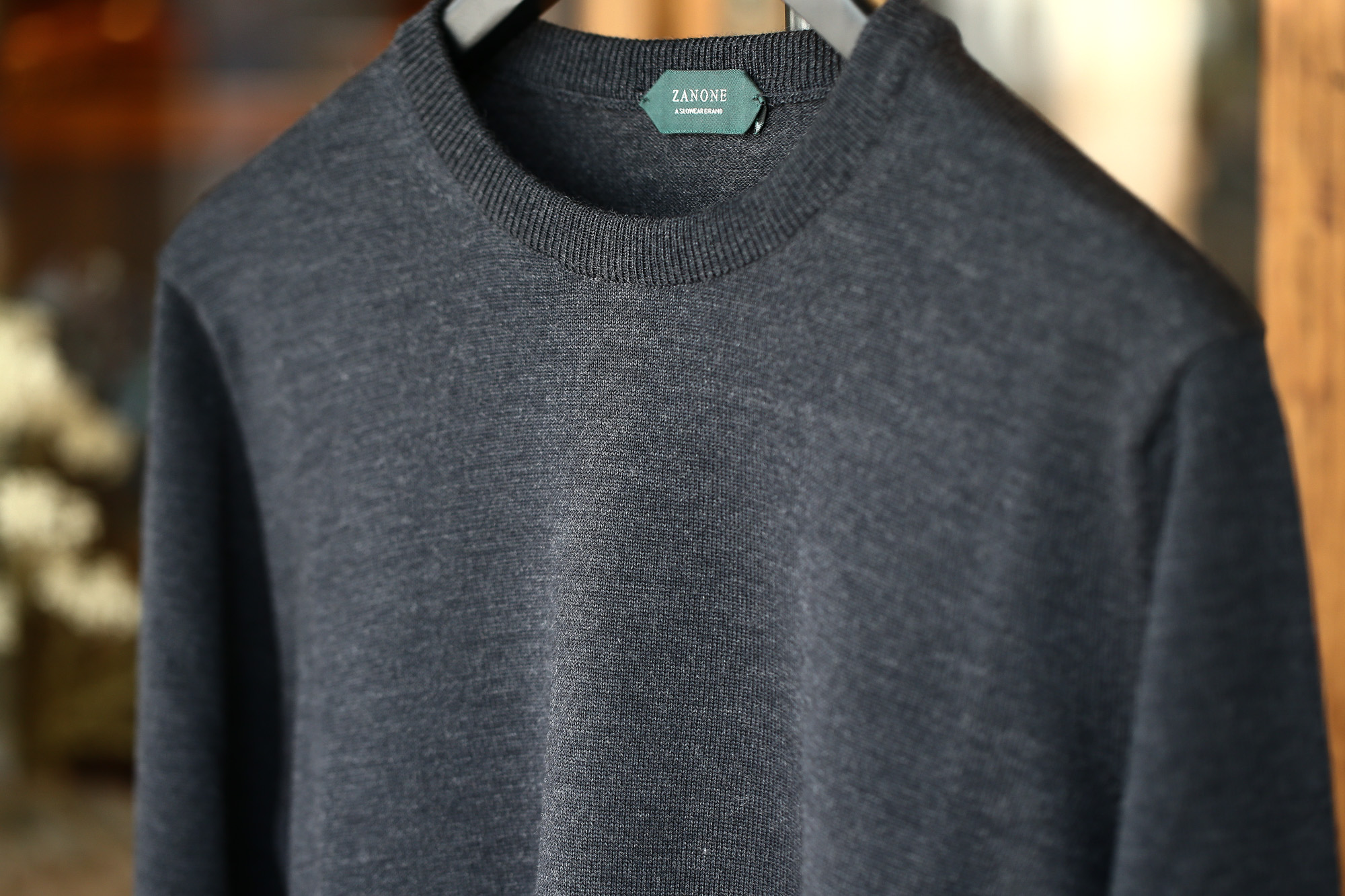 ZANONE (ザノーネ) Crew Neck Sweater (クルーネックセーター) VIRGIN WOOL 100% ヴァージンウール100% ハイゲージウールニットセーター CHARCOAL (チャコール・Z0006) made in italy (イタリア製) 2017 秋冬新作 zanone ザノーネ タートルネック 愛知 名古屋 Alto e Diritto アルト エ デリット タートル