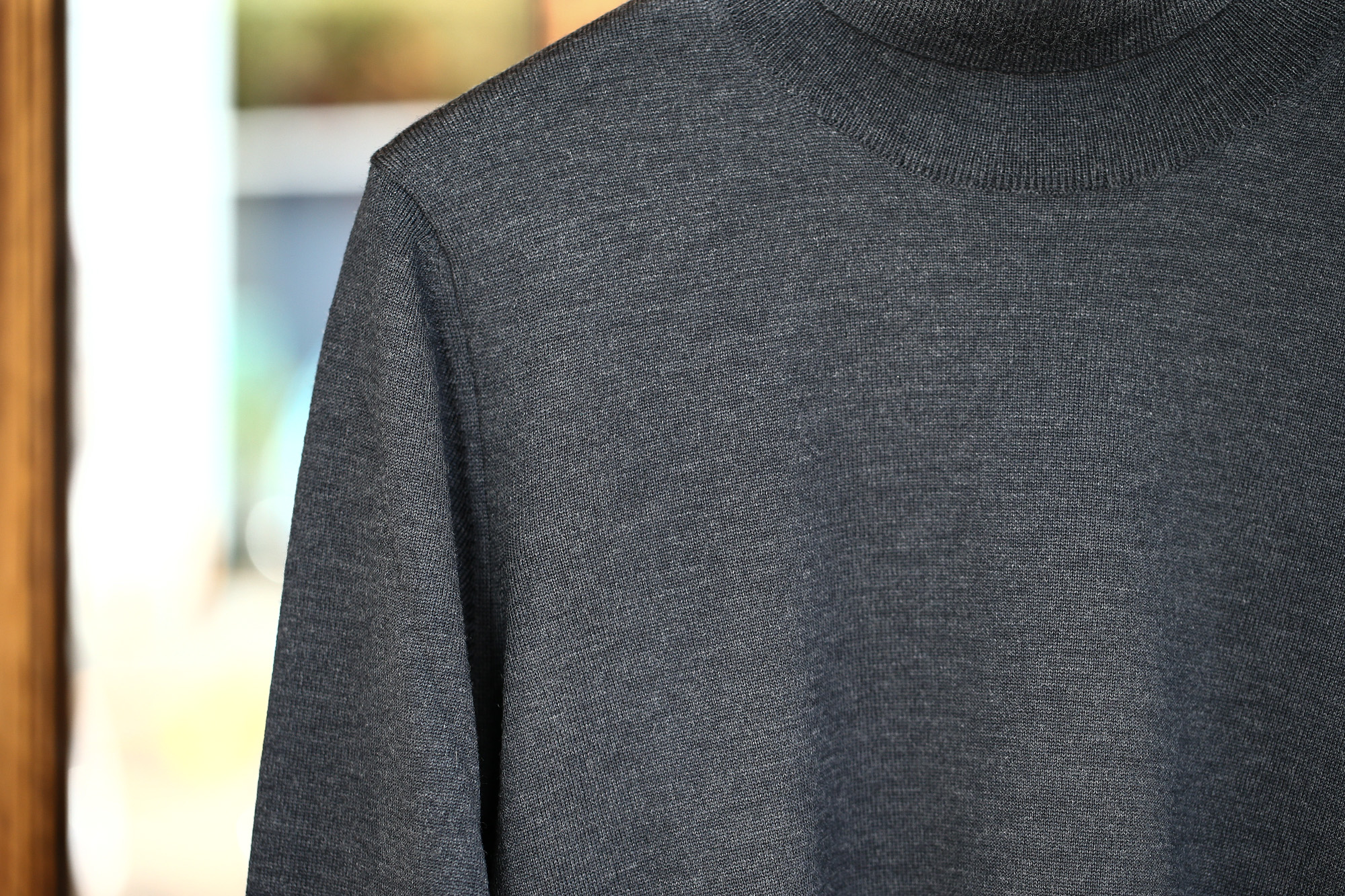 ZANONE (ザノーネ) Turtle Neck Sweater タートルネックセーター VIRGIN WOOL 100% ヴァージンウール100% ハイゲージウールニットセーター CHARCOAL (チャコール・Z0006) made in italy (イタリア製) 2017 秋冬新作 zanone ザノーネ タートルネック 愛知 名古屋 Alto e Diritto アルト エ デリット タートル