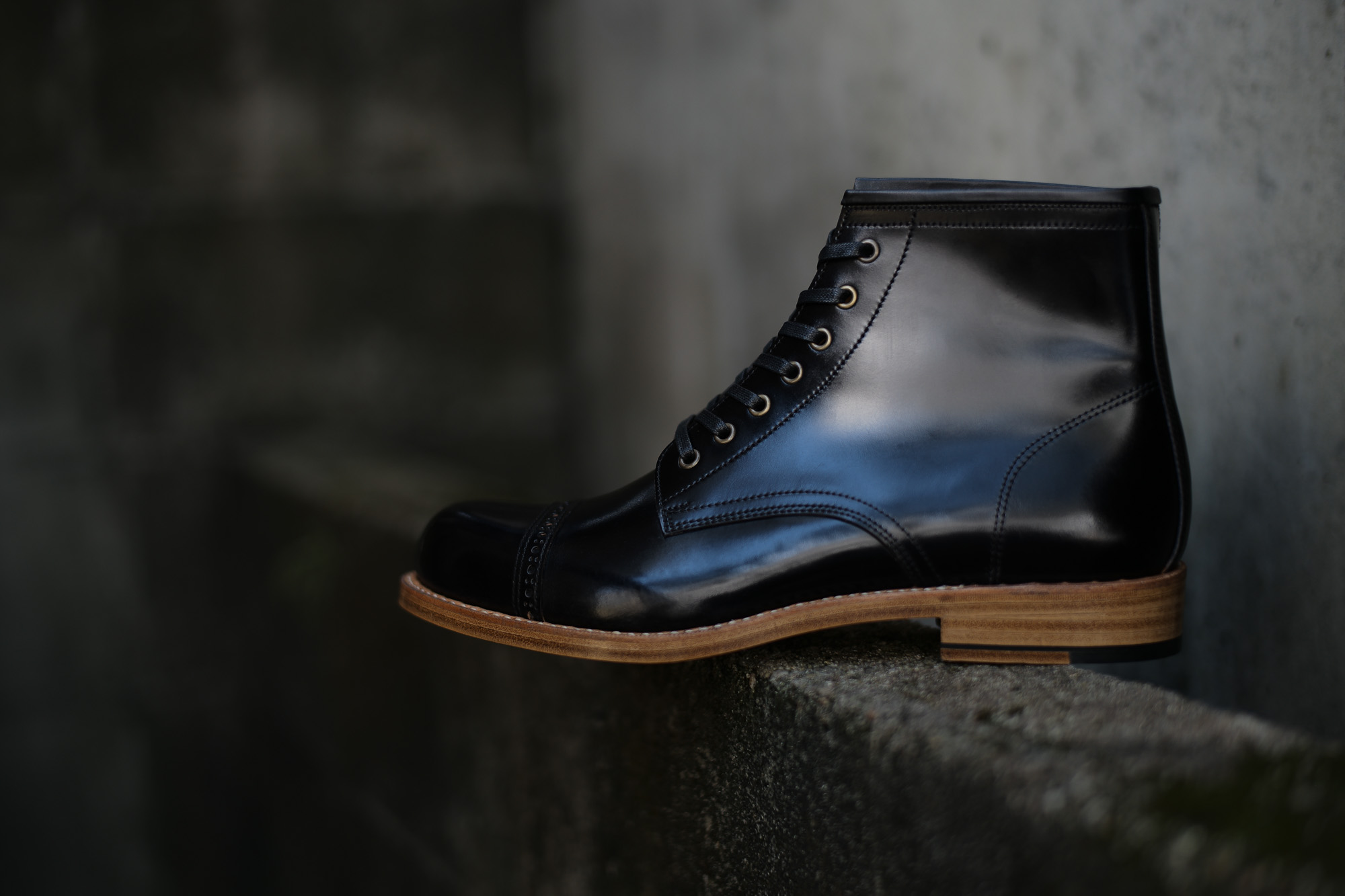 Cuervo (クエルボ) 【2017 AW NEW MODEL】 Romeo(ロメオ) 【CORDOVAN // コードバン】 Goodyear Welt Process グッドイヤーウェルト製法 Double Leather Sole ダブルレザーソール セミドレスブーツ レザーブーツ ドレスシューズ BLACK (ブラック・BK) MADE IN JAPAN(日本製) 【Special Model 1st sample】cuervoクエルボ ブーツ 愛知 名古屋 Alto e Diritto アルト エ デリット 5.5,6,6.5,7,7.5,8,8.5,9,9.5