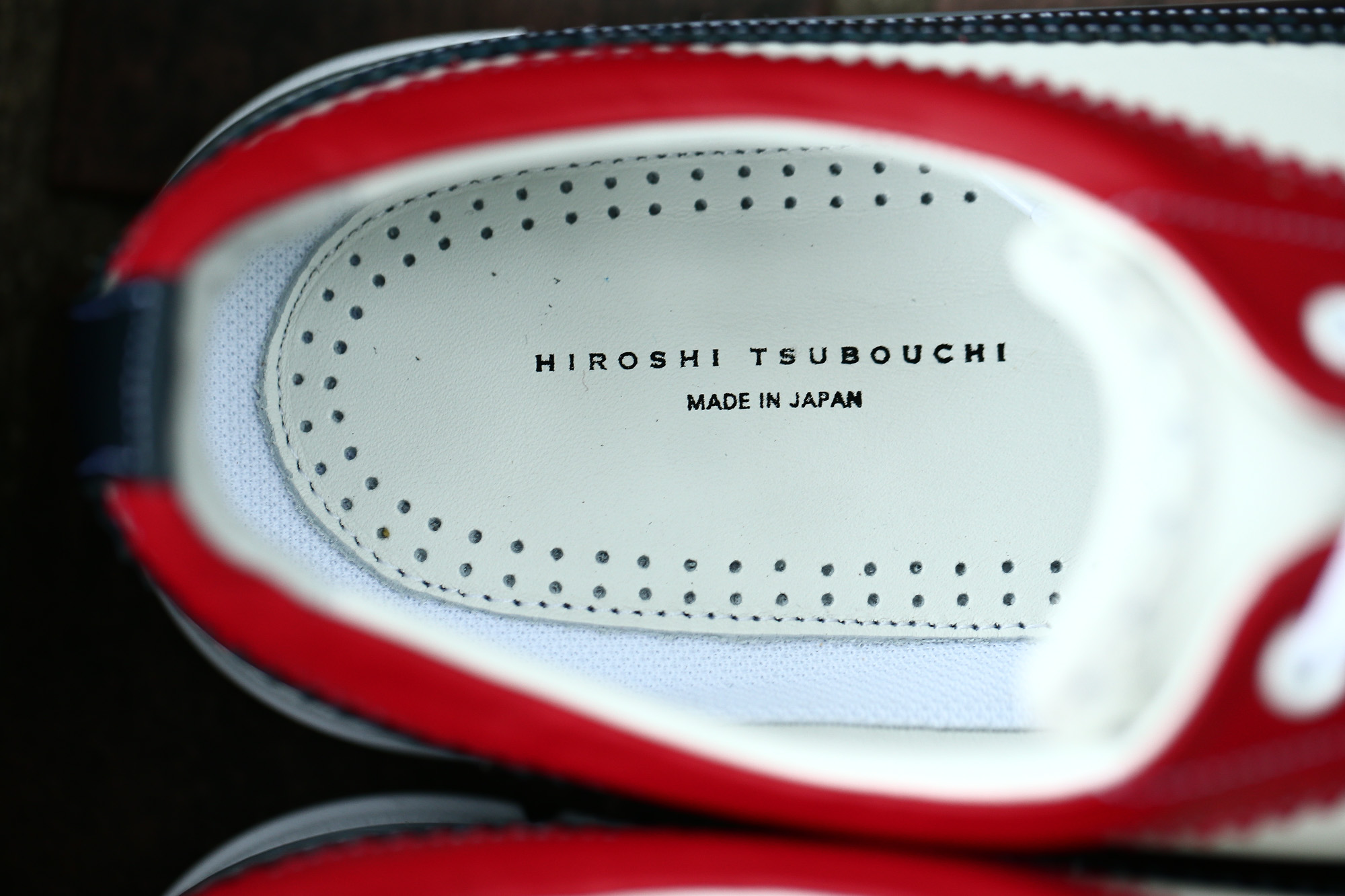 【HIROSHI TSUBOUCHI / ヒロシツボウチ】 HTO-AD05 Wingtip Sneakers トリコロールカラー Calf Leather カーフレザー ウィンングチップ スニーカー NAVY / WHITE / RED (ネイビー / ホワイト / レッド・NV/WH/RE) Made in Japan (日本製) 2017 秋冬新作 hiroshitsubouchi ヒロシツボウチ 木梨則武 ノリさん C.ロナウド クリスティアーノロナウド トリコカラー とんねるずのみなさんのおかげでした トリコロール