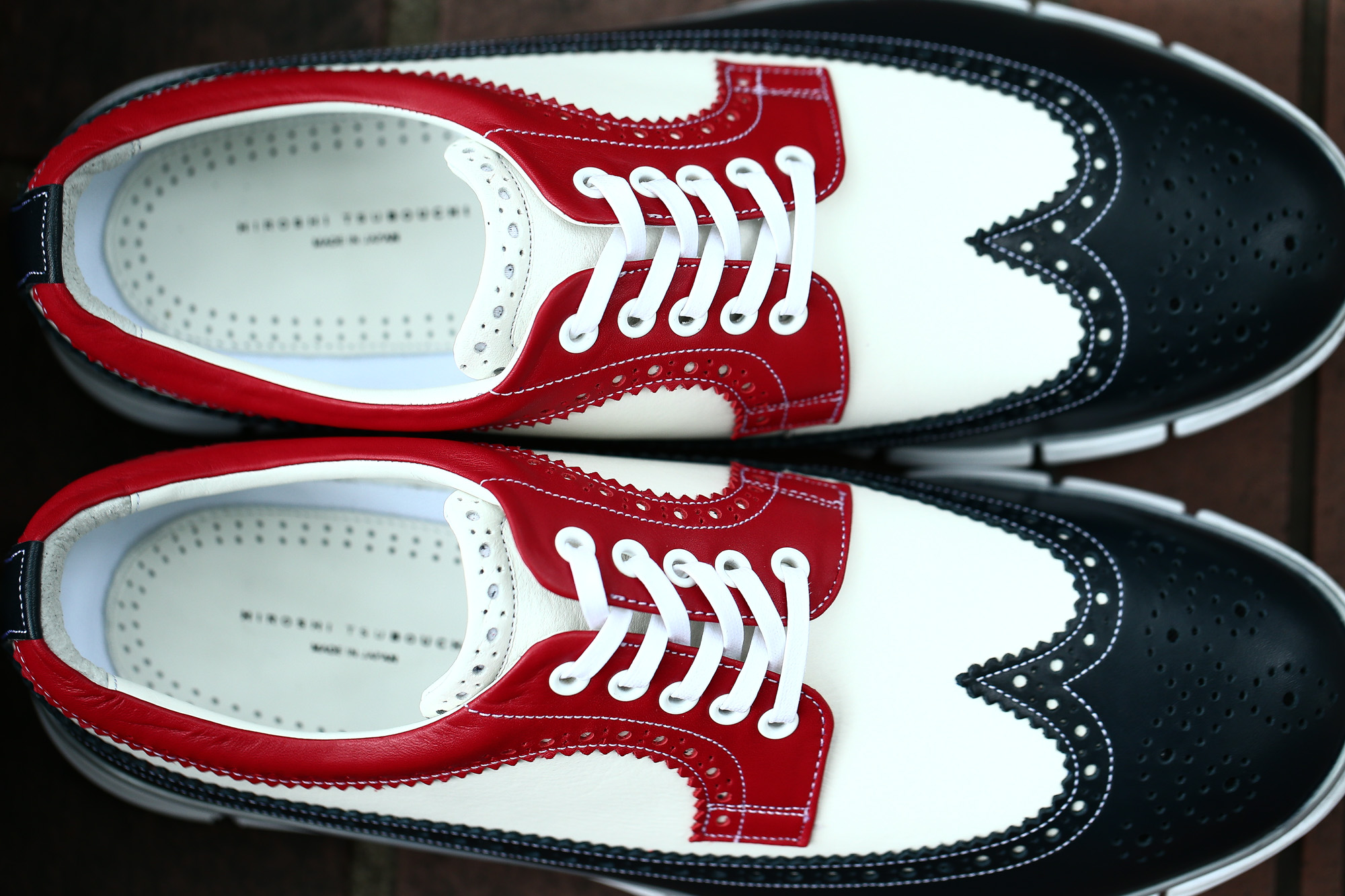 【HIROSHI TSUBOUCHI / ヒロシツボウチ】 HTO-AD05 Wingtip Sneakers トリコロールカラー Calf Leather カーフレザー ウィンングチップ スニーカー NAVY / WHITE / RED (ネイビー / ホワイト / レッド・NV/WH/RE) Made in Japan (日本製) 2017 秋冬新作 hiroshitsubouchi ヒロシツボウチ 木梨則武 ノリさん C.ロナウド クリスティアーノロナウド トリコカラー とんねるずのみなさんのおかげでした トリコロール